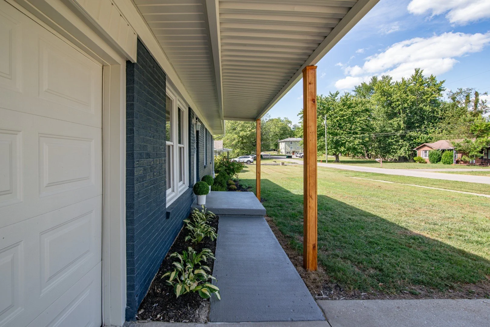 777 Carol Lane-3.jpg