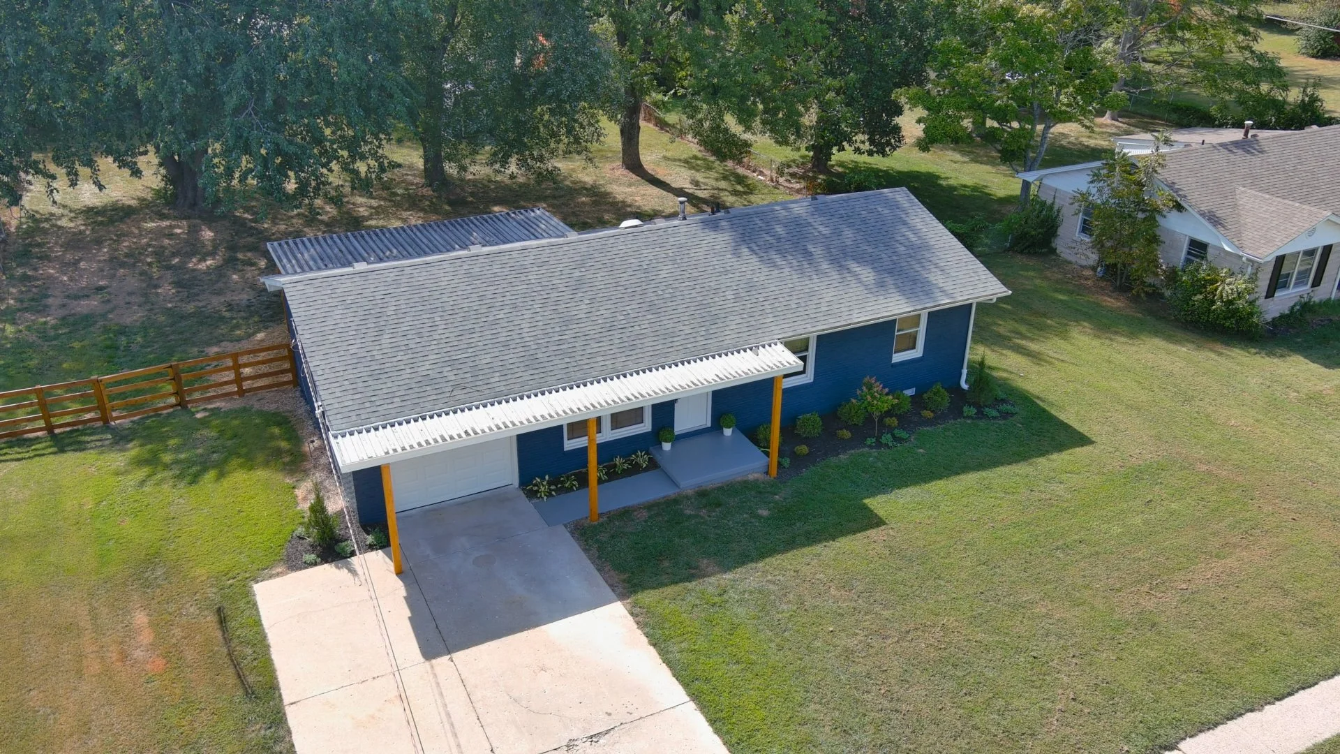 777 Carol Lane-13.jpg