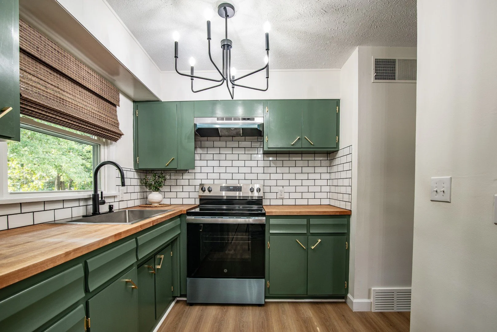 777 Carol Lane-27.jpg