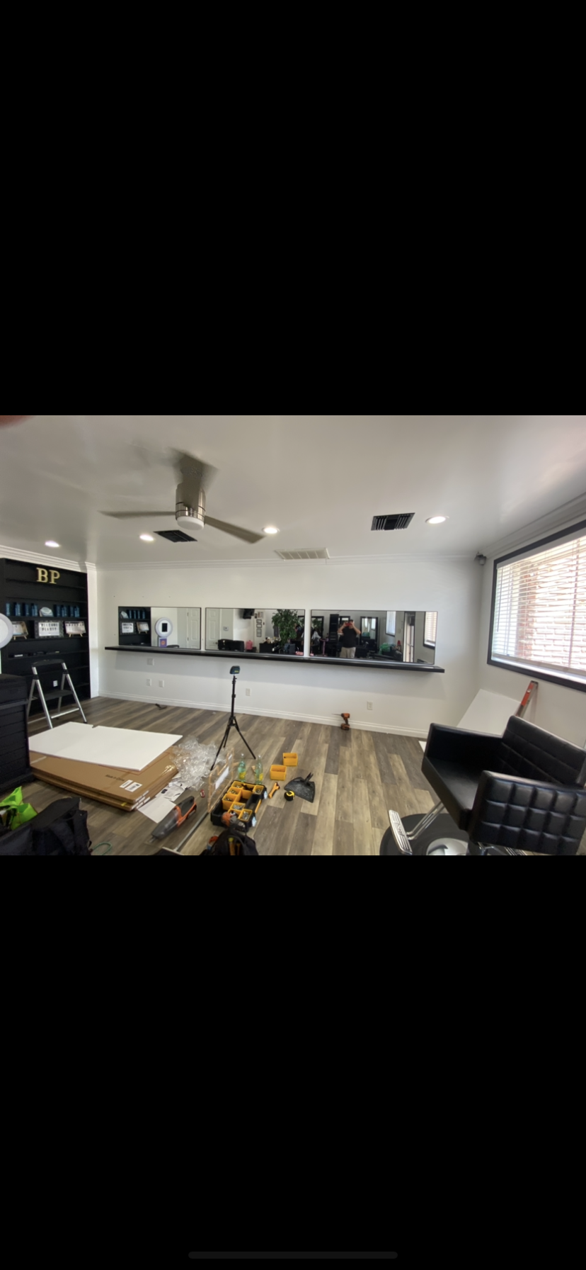 Mirror mounting service Professional mirror installation