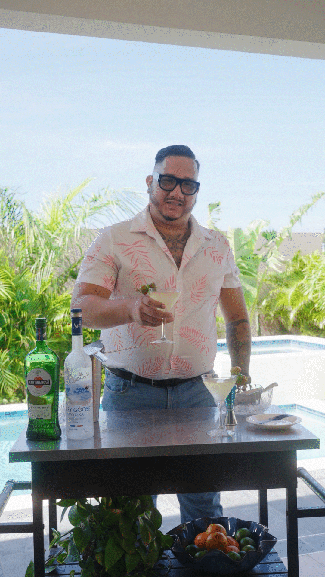 TBC_ Bacardi Island Punch_3_Social_9x16_6.gif