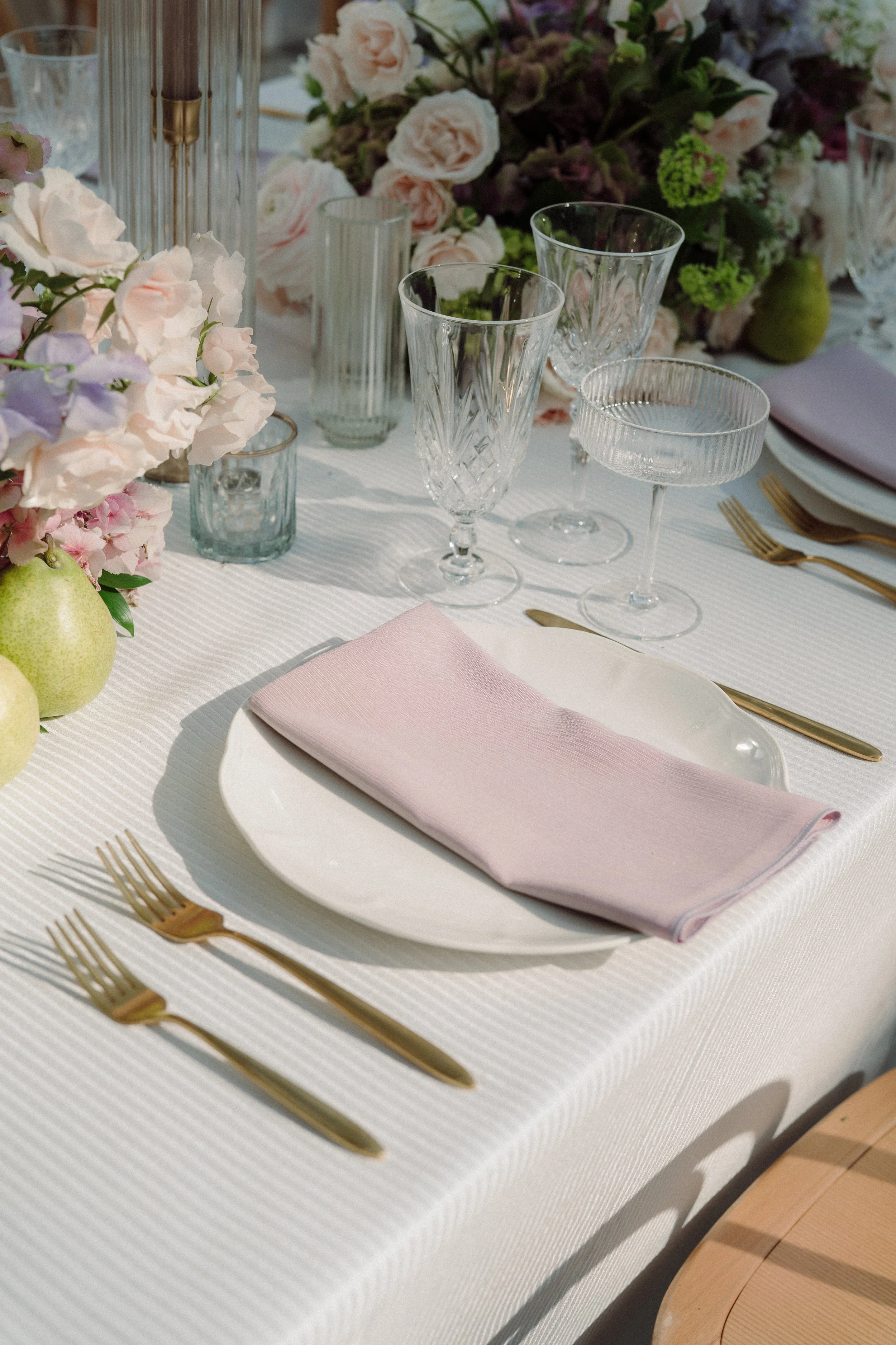 the-mount-wedding-flowers.jpg