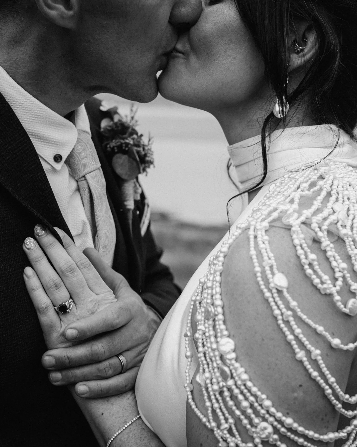 Gr&aacute;inne and Andrew 

Gorgeous day in Donegal 🤍 

Venue @braaicreeslough @ards_friary 
Couple @just_grainne @andygillespie82 
Video @rosspowervisuals 
Flowers @alcorns_flower_garden_centre 
Makeup @berezovskaya_make_up