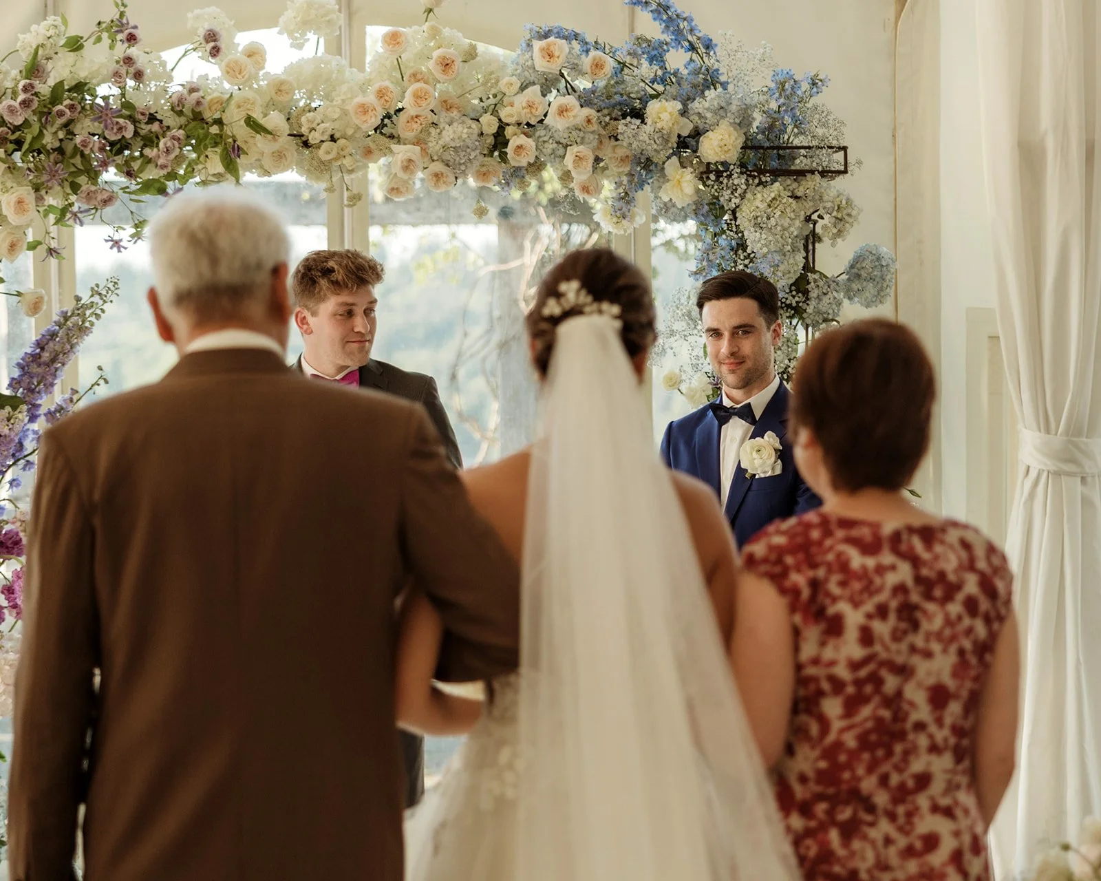 seattleweddingatgolfclubnewcastle39.jpg