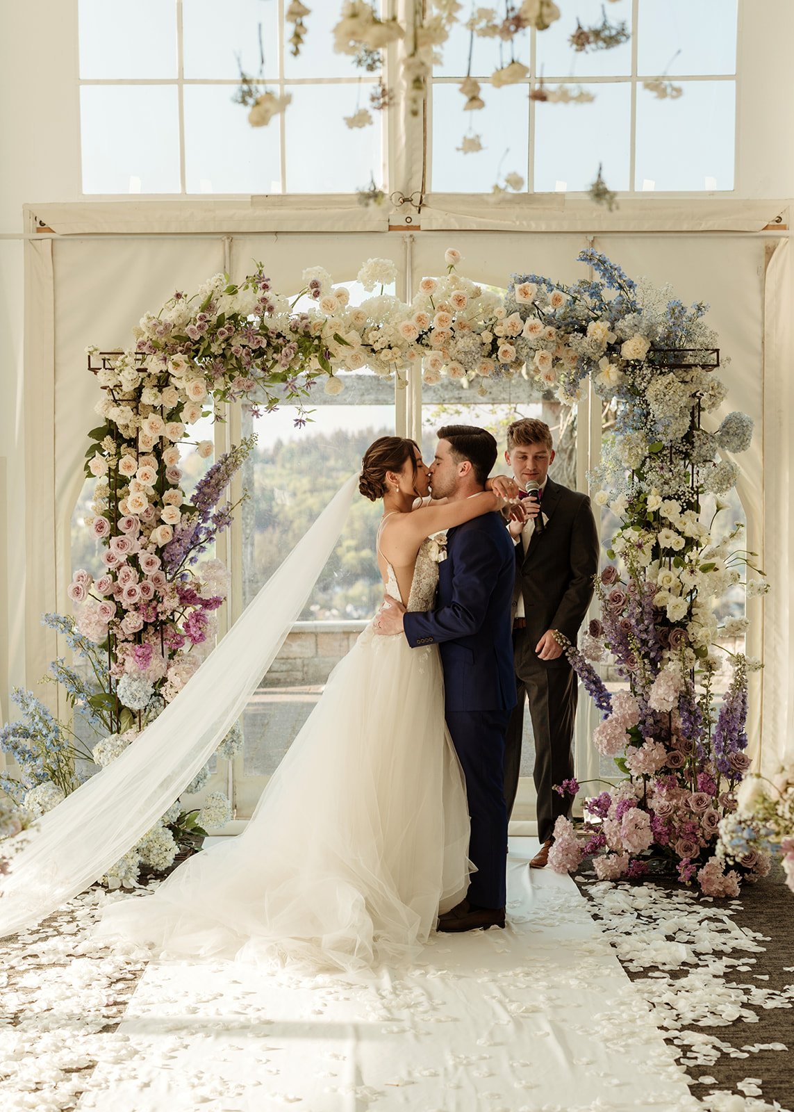 seattleweddingatgolfclubnewcastle46.jpg