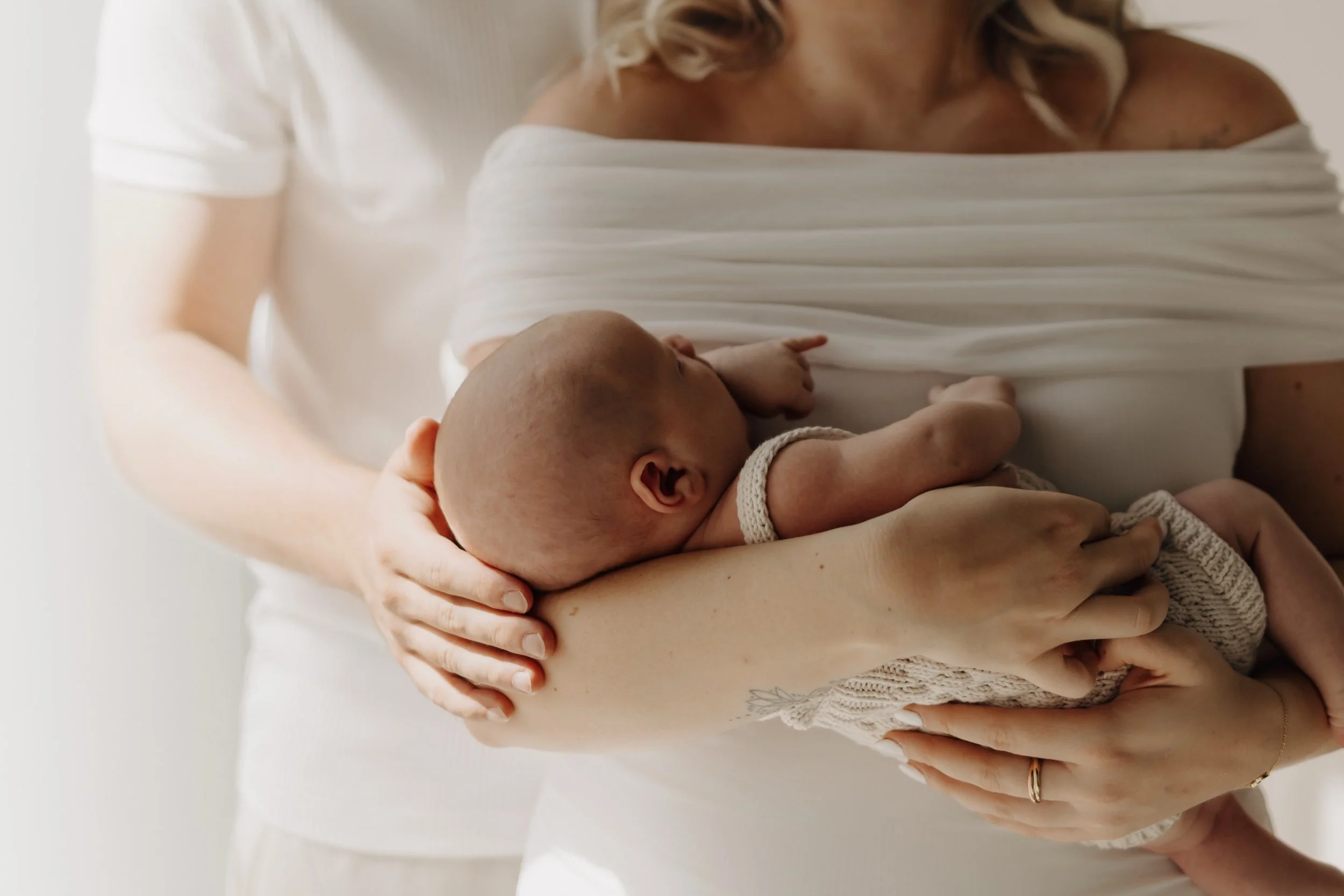 Welcome little one 🤍
#newborn #photographyluxembourg #echternach