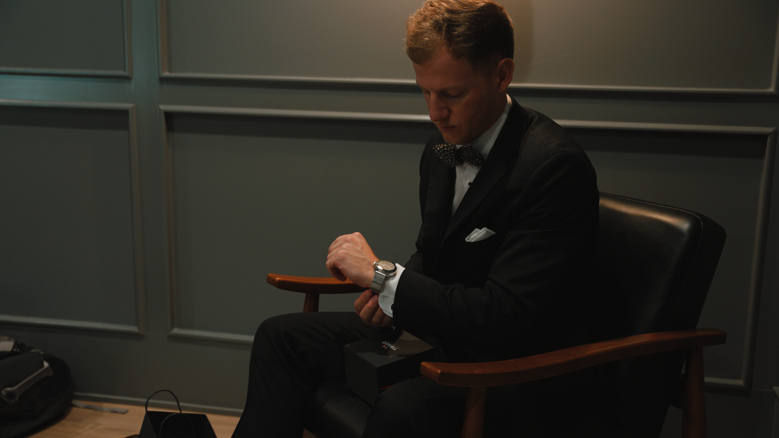 Wedding Timeline Reel.00_00_29_20.Still006.png