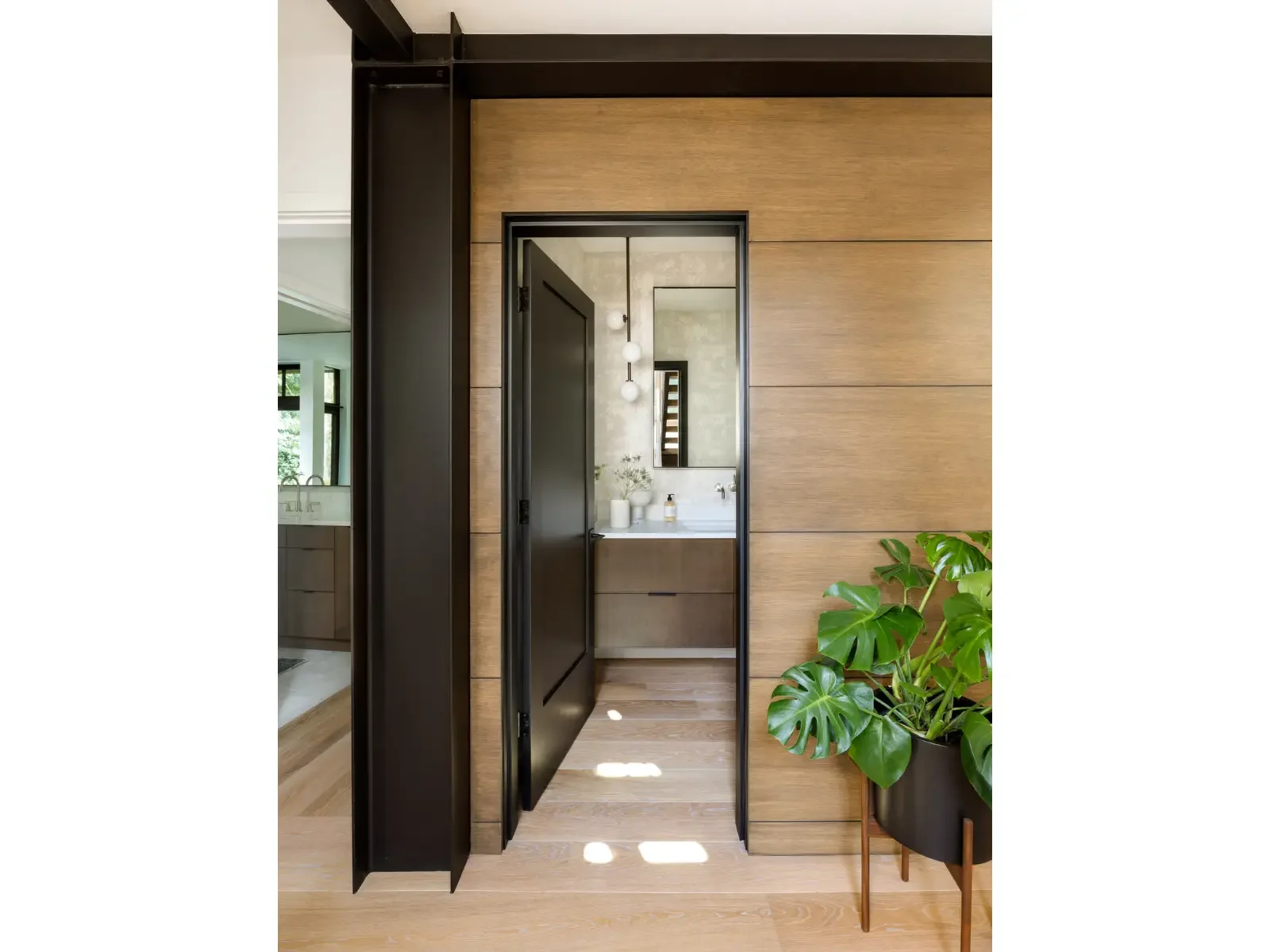 10_Tammara_Stroud_Design-Inter__.webp
