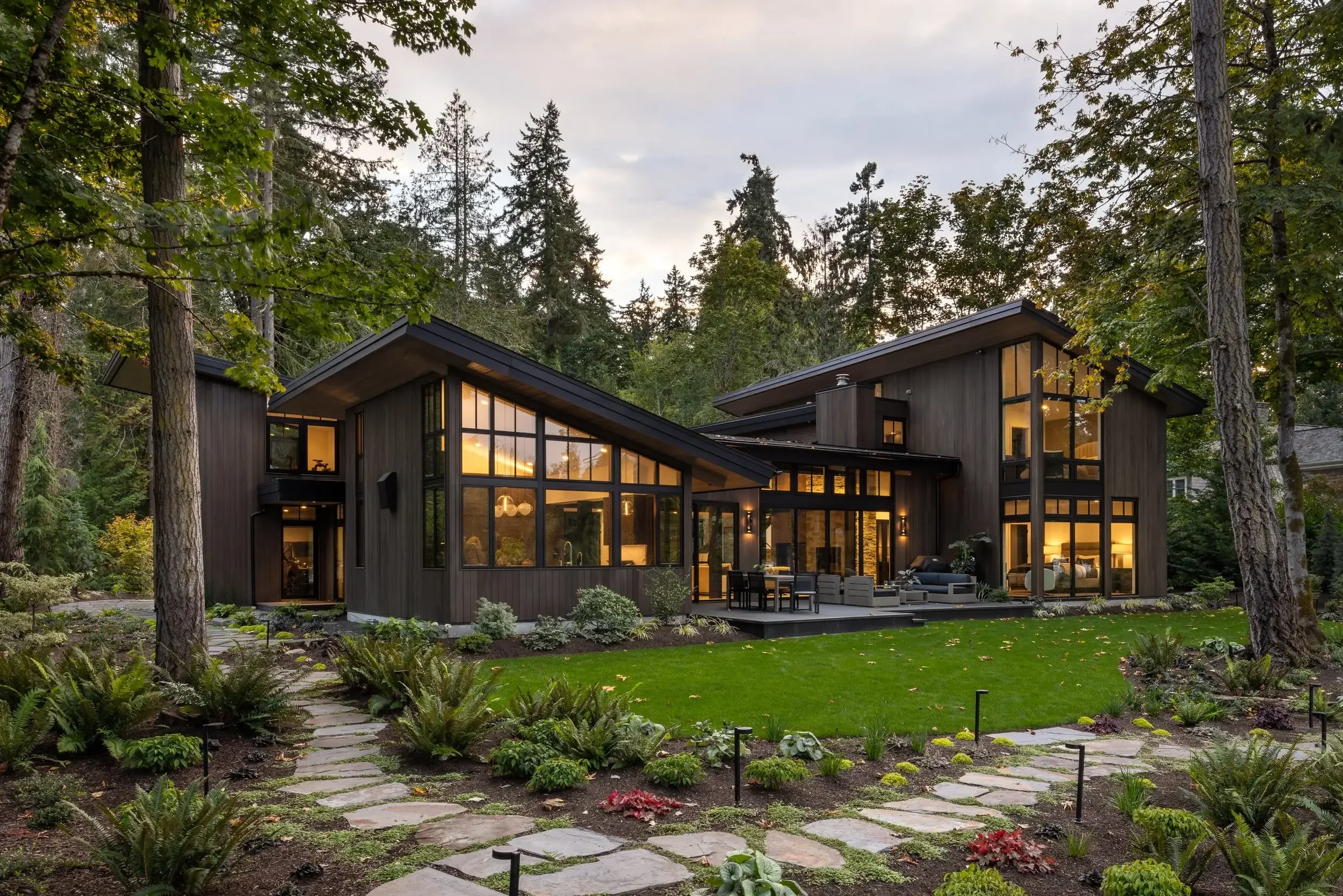 18_Tammara_Stroud_Design-Inter__.webp