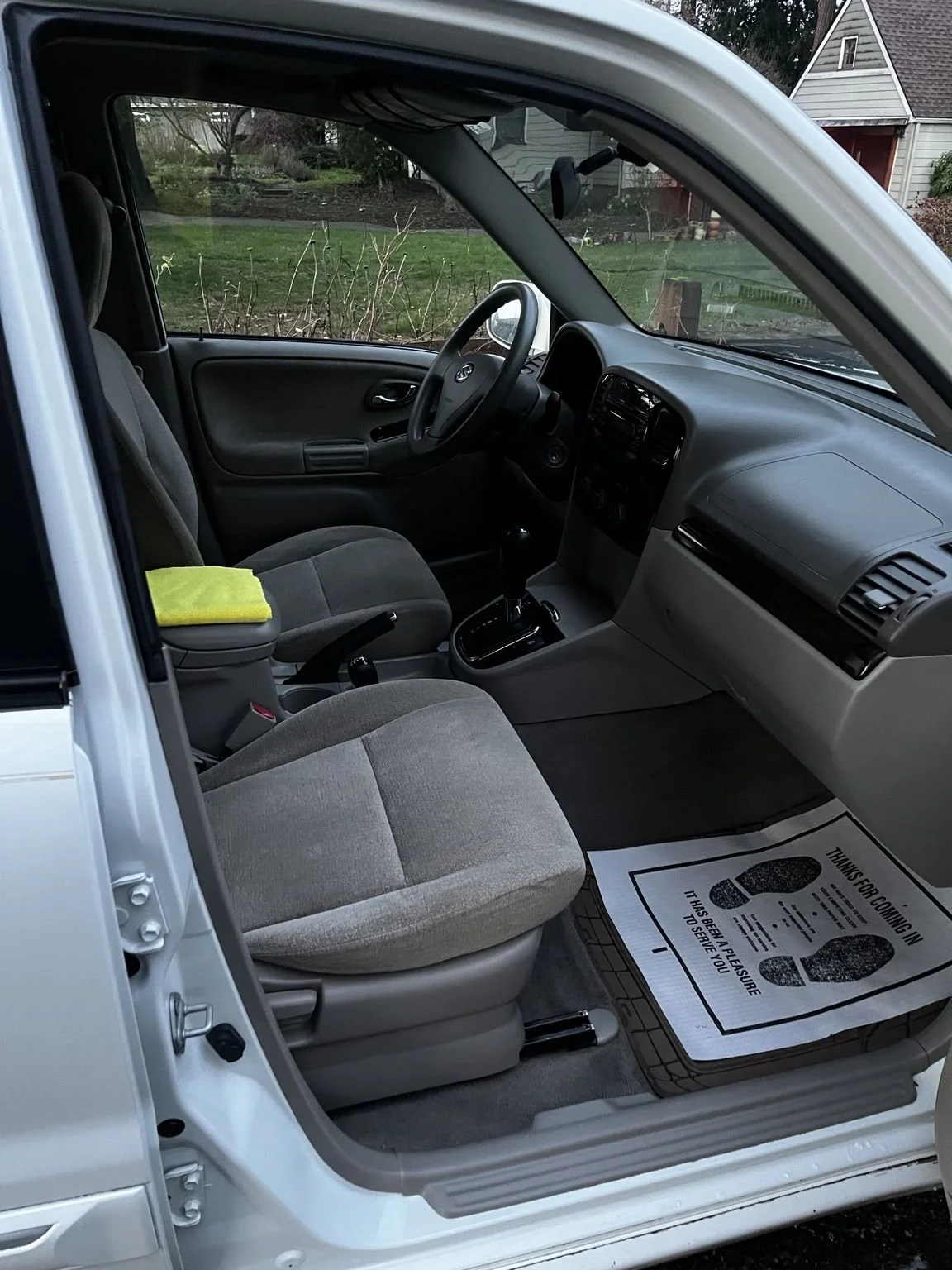 professional interior car detailing service in Olympia Washington