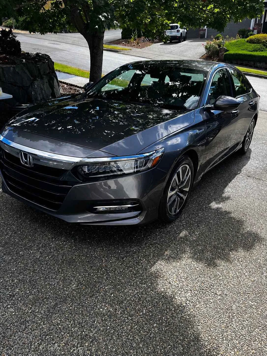 Honda Accord Hybrid Touring wash and wax completed in Tacoma WA by Bryanz Auto Detailing featuring a glossy paint finish, professionally cleaned exterior, and premium mobile auto detailing service.