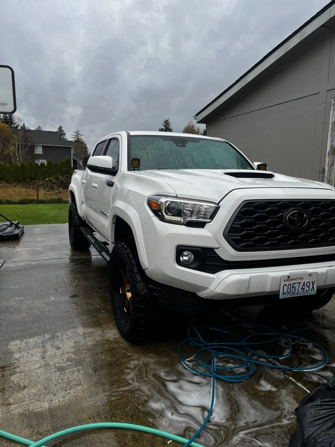 Wash and wax results on a Toyota Tacoma by Bryanz Auto Detailing, serving Spanaway, WA.