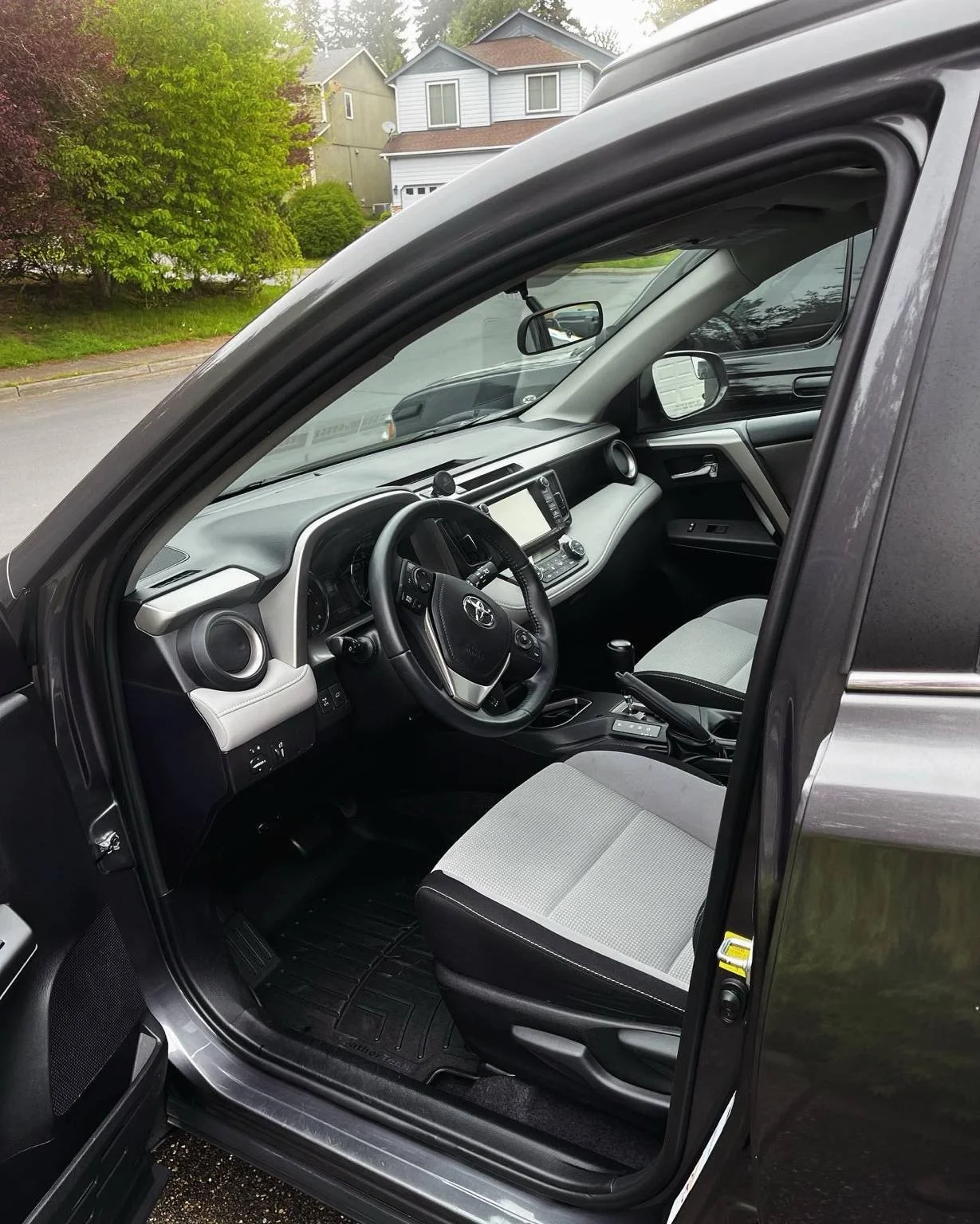 professional Toyota interior car detailing service in Olympia Washington