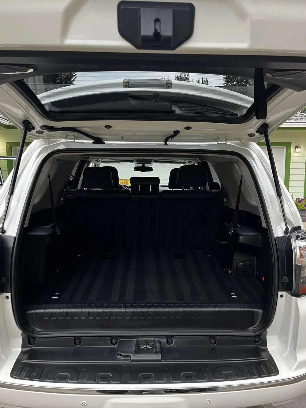 Toyota 4Runner trunk fully cleaned after professional mobile detailing in Bellevue WA by Bryanz Auto Detailing