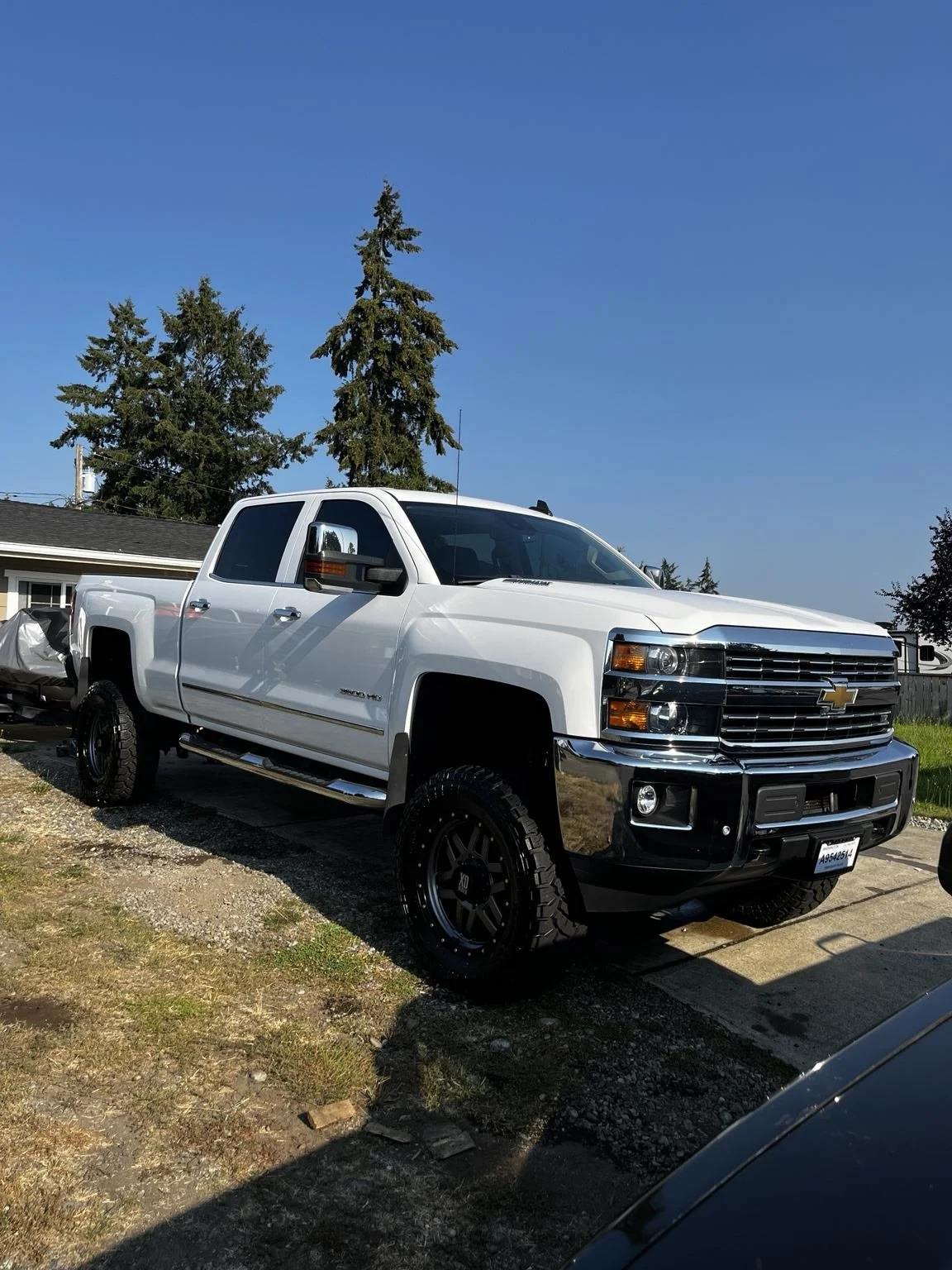 Detailed Chevrolet Silverado exterior by Bryanz Auto Detailing