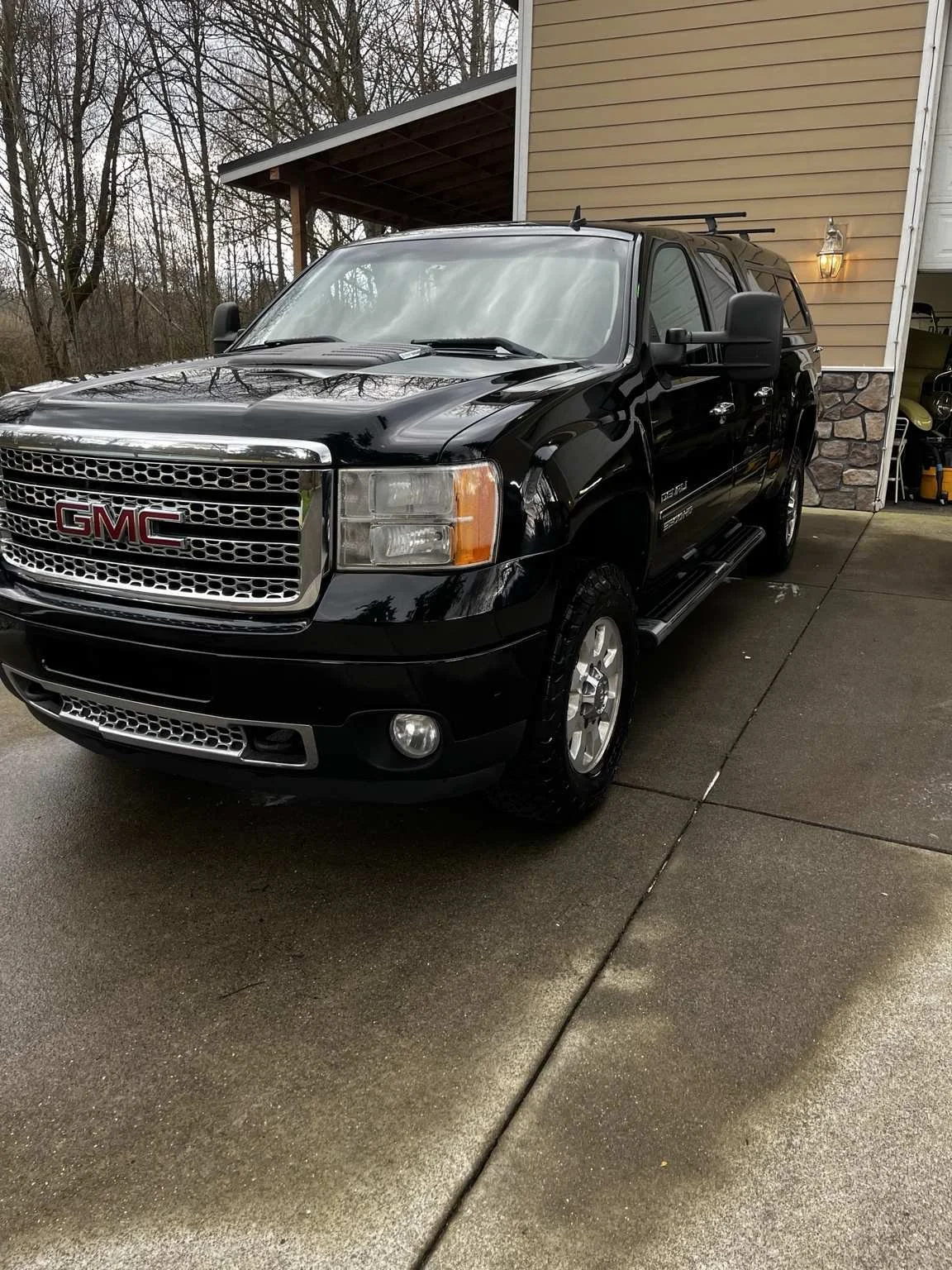 Mobile car detailing in Lake Tapps WA  - exterior detailing and wash and wax on GMC Sierra with clean finish and restored shine.
