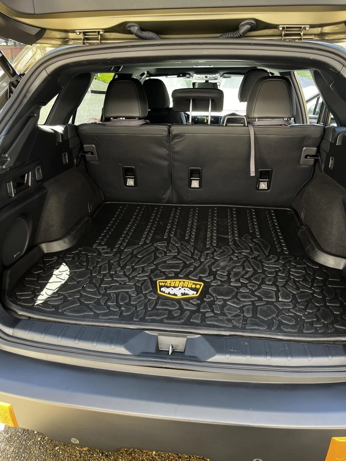 Subaru Outback trunk and cargo area detailing service completed in Maple Valley WA by Bryanz Auto Detailing featuring cargo area cleaning, SUBV interior detailing, trunk cleaning, deep interior cleaning, and professional mobile auto detailing.