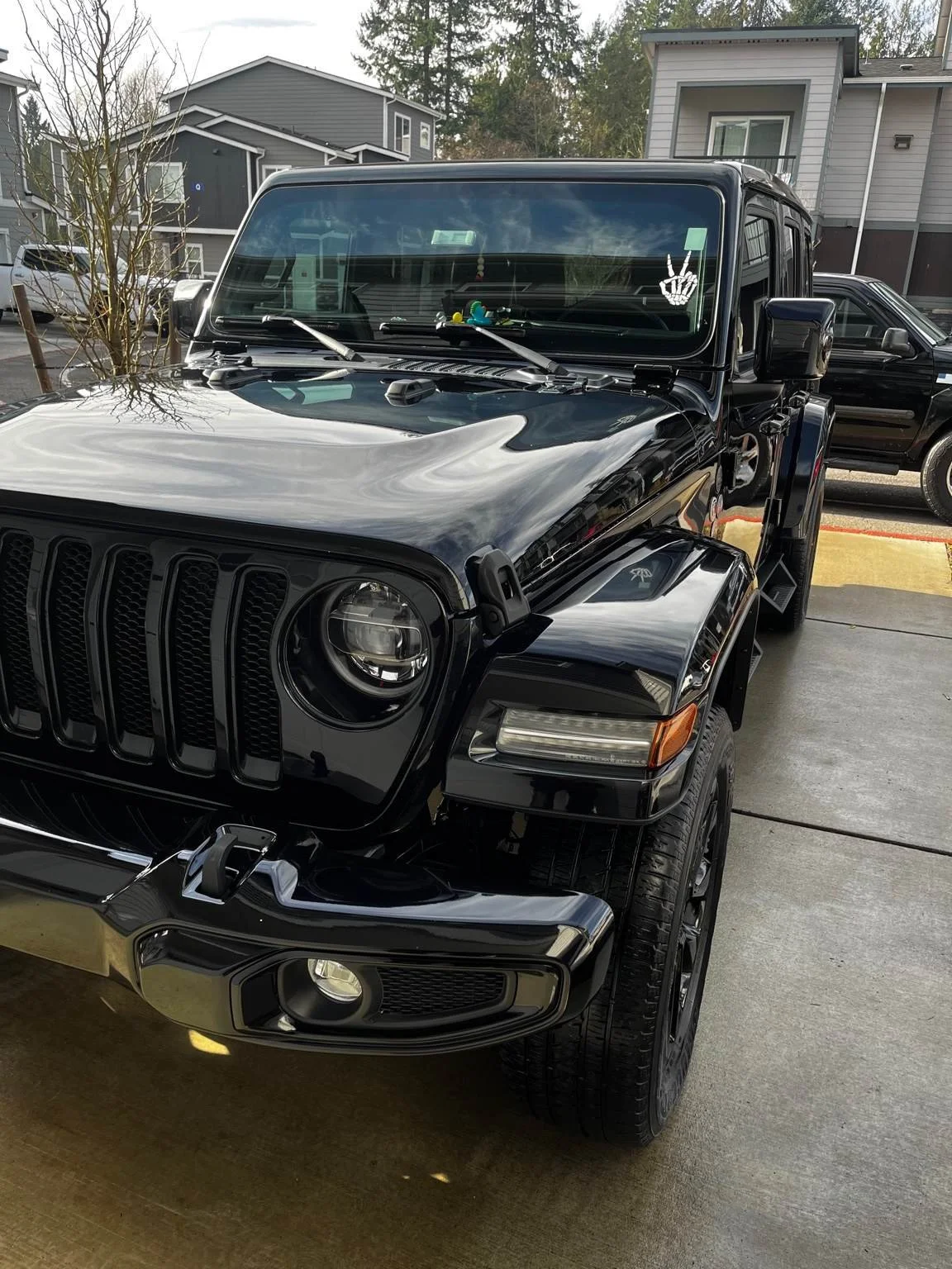 Black Jeep Wrangler after mobile wash and wax service in Bonney Lake WA by Bryanz Auto Detailing