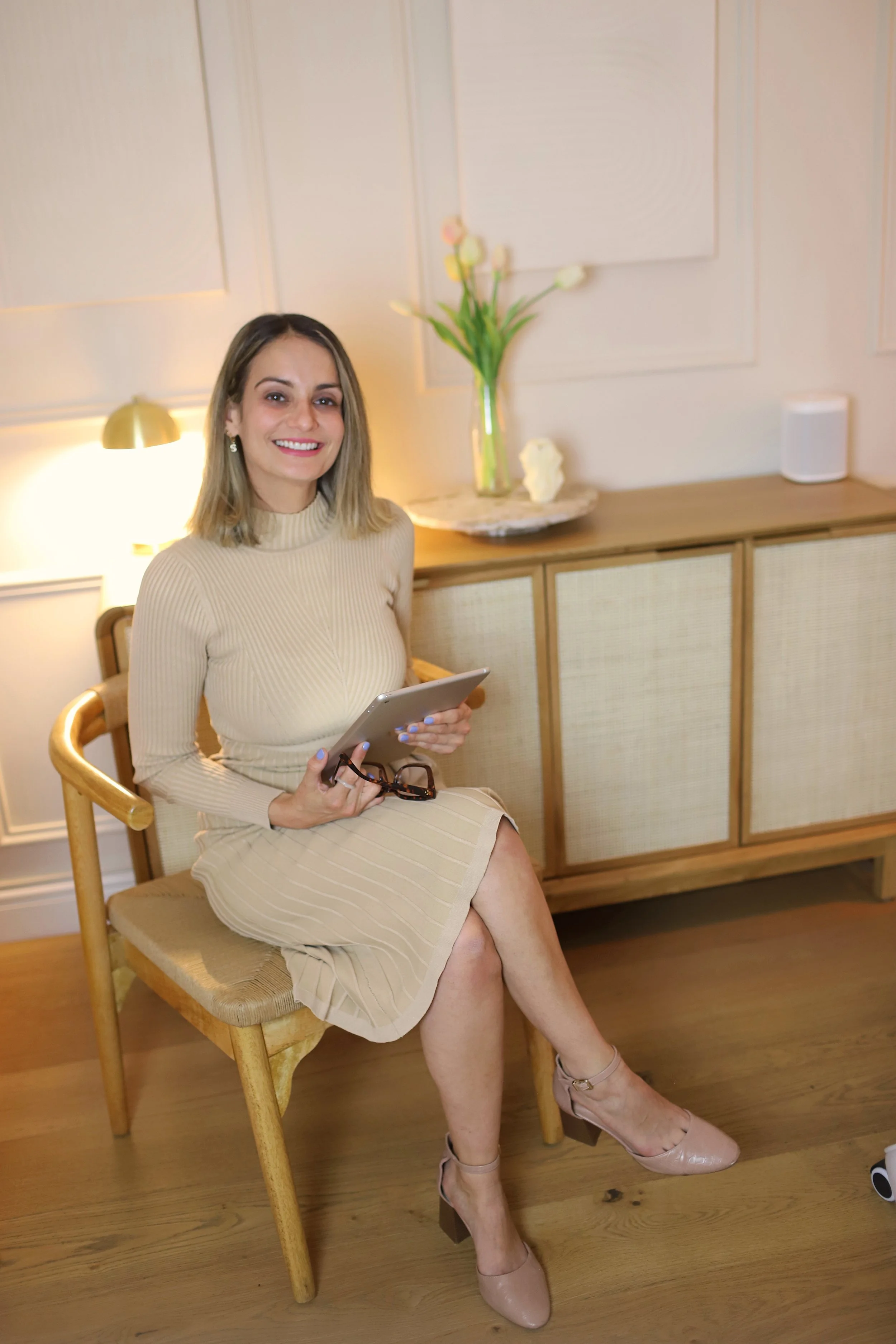 Why Choosing a Female Aesthetic Doctor Changes the Entire Experience