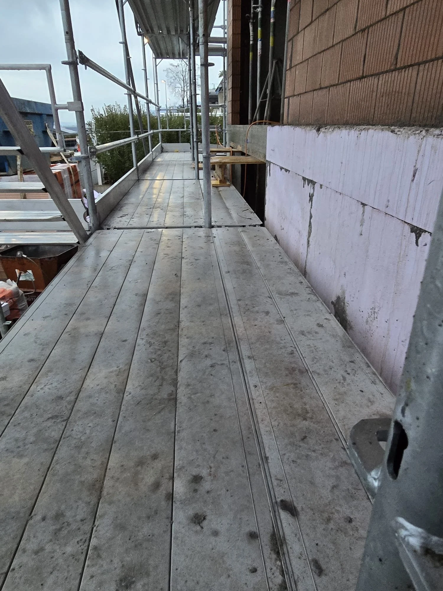 Gerüstbau in Bern &amp; Solothurn – Sichere Lösungen für dein Bauprojekt