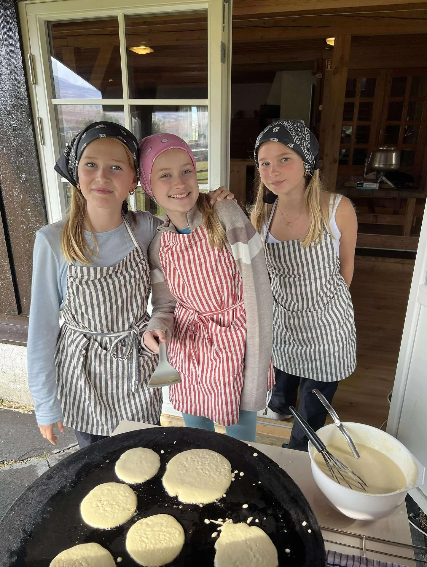 🧡🍂September🍂🧡
En herlig tid til fjells med fine farger, masse aktive elever og flotte dyr!
.
.
#fjellskolen #rondeheim #leirskole #h&oslash;vringenh&oslash;yfjellsgrend #naturglede #rondane