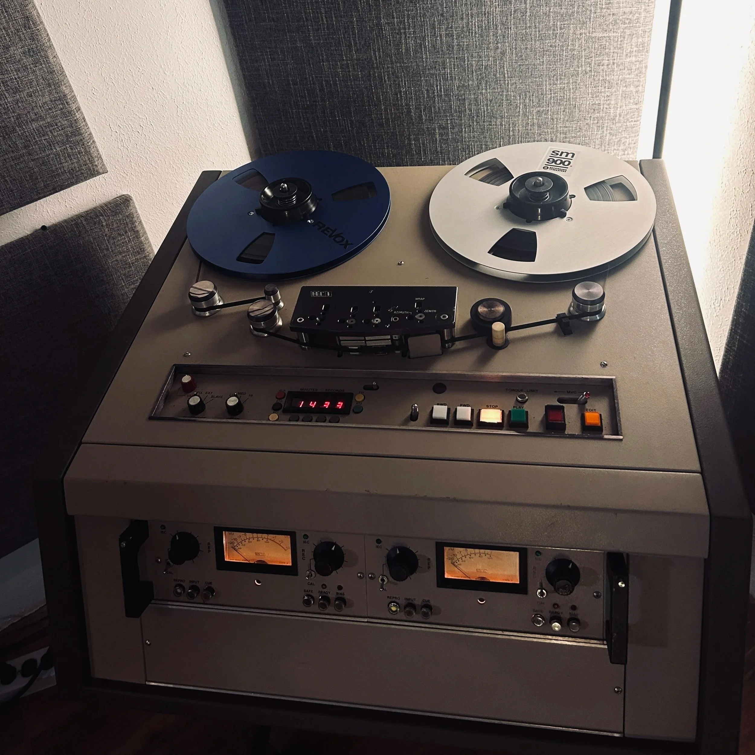 Mastering for vinyl with our MCI Mastering machine, and RTM Tape