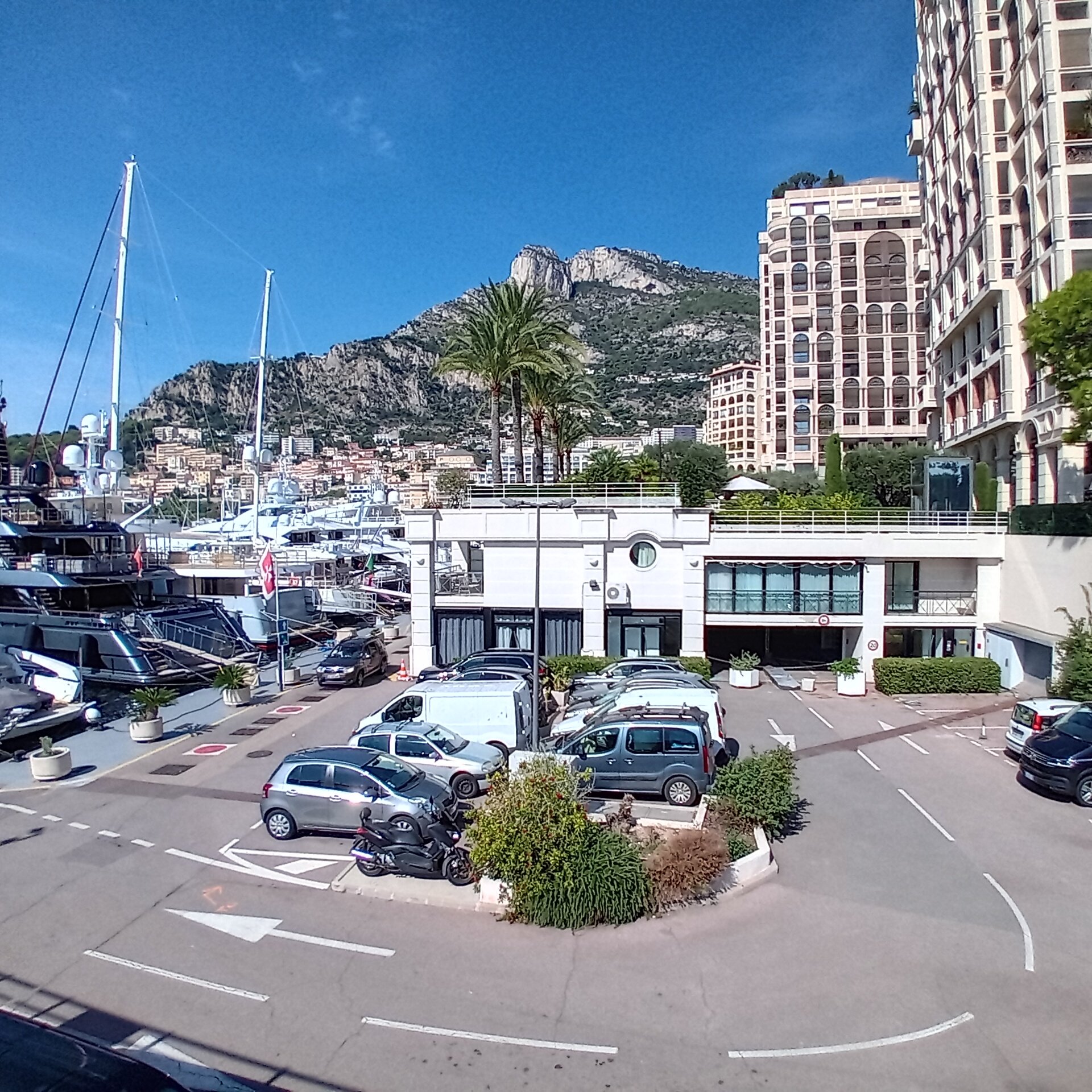 MONACO - BUREAUX A LA VENTE