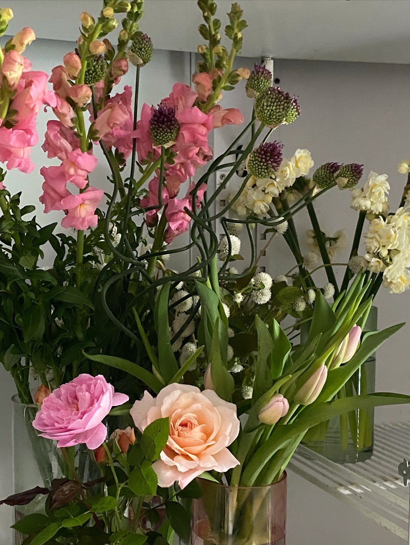Flowering on through this weekend! We have a small amount of special blooms for bouquets including home grown roses! :) Head to our website to order yours