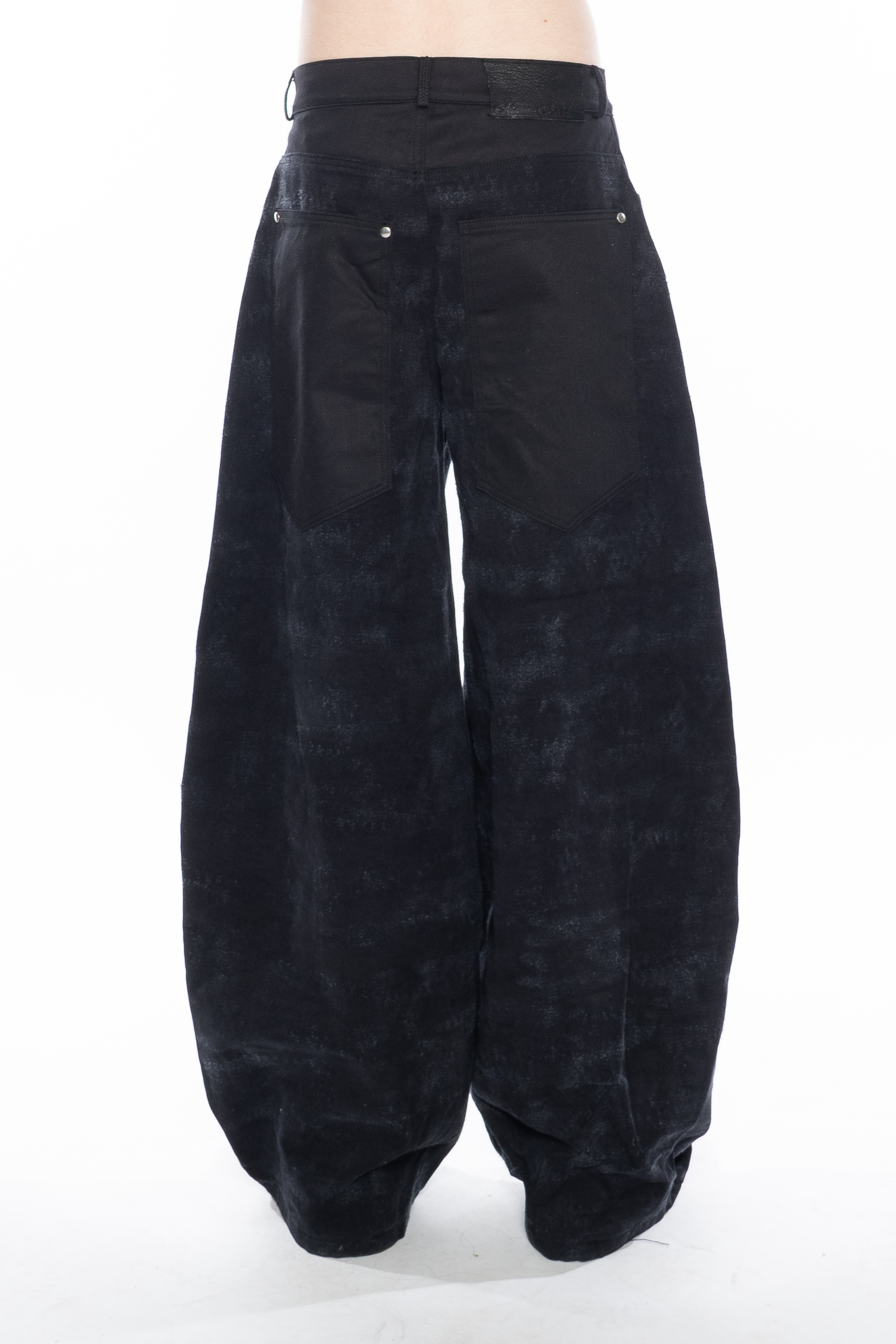 Photo jean usé 2.png