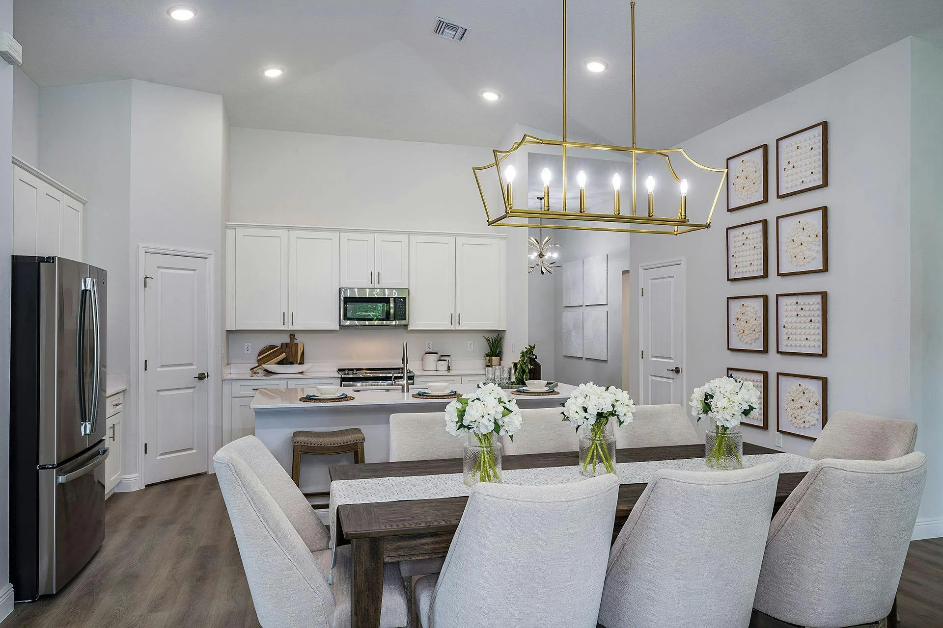 Lake Eloise Jazmin - OpenConcept Diningroom.jpg