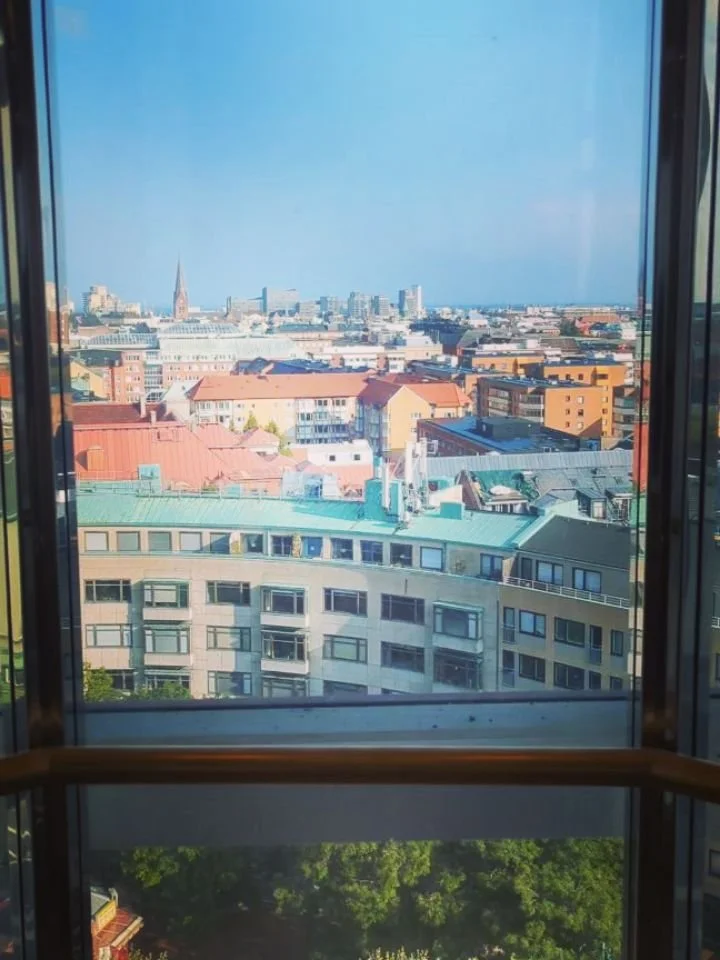 Takk for oss, Malm&ouml; og @nordiskpanorama ✨

Veldig spennende og g&oslash;y &aring; presentere HEX som 'Work in progress ' sammen med klipper Hilde Bj&oslash;rnstad. 

Og ekstra stas &aring; se Nikoline p&aring; forsiden av Market programmet! ⚔️