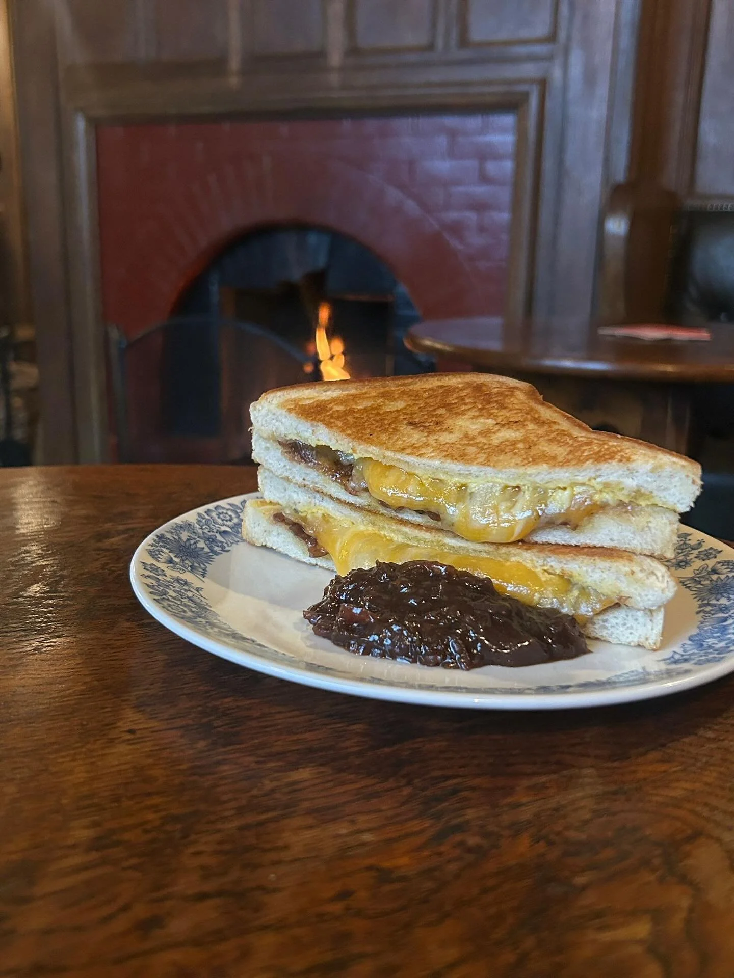 Cheese toastie, red onion chutney &pound;7