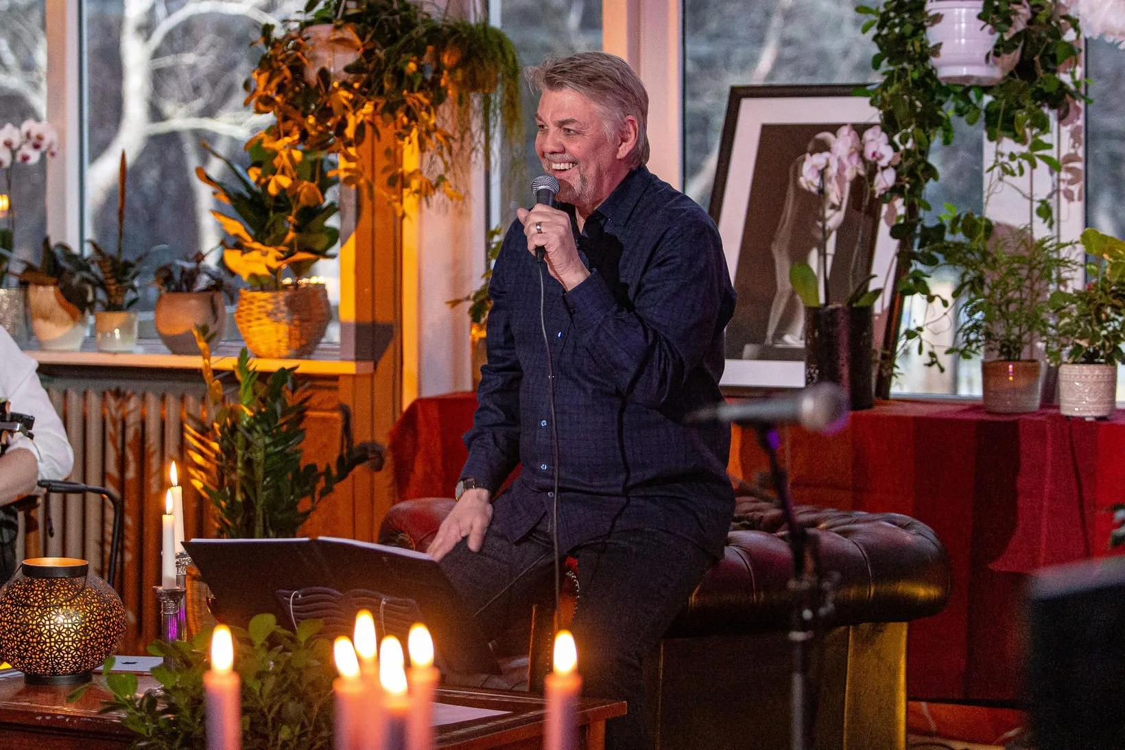 Með ömmu í tölvunni og Helga Björns í stofunni