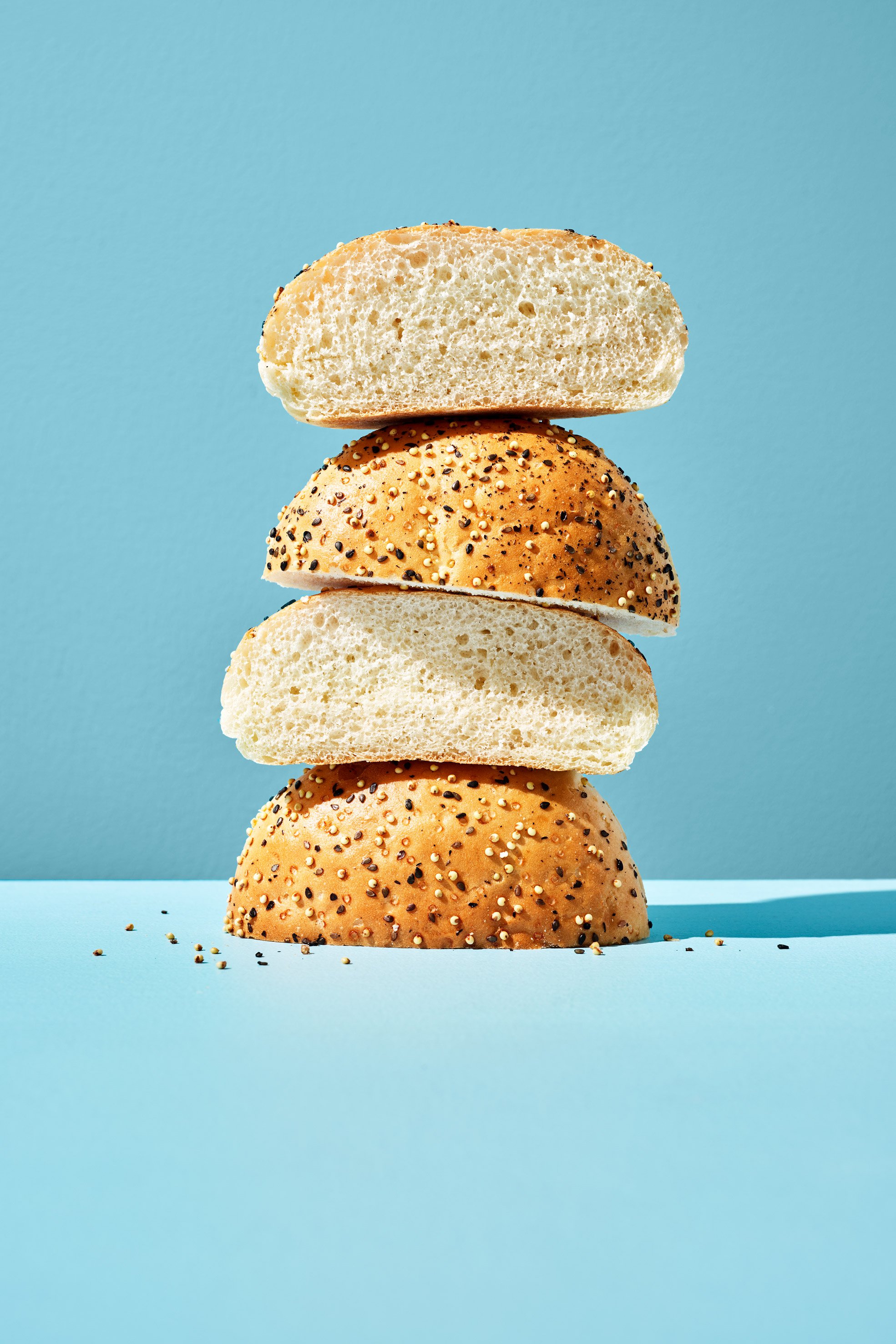 PASTRIDOR_223386_MULTISEED-HAMBURGER-BUN_ARTISTIEK.jpg