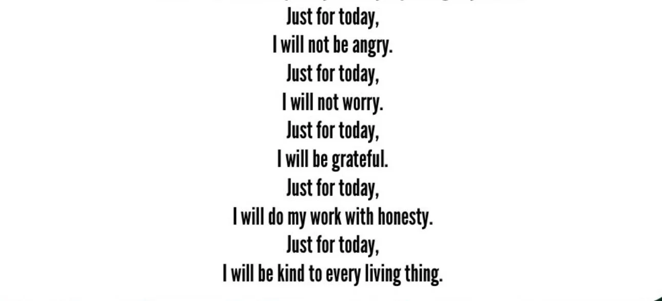 Inspirational quote on a white background with text emphasizing living in the moment, kindness, honesty, gratitude, and emotional calmness.
