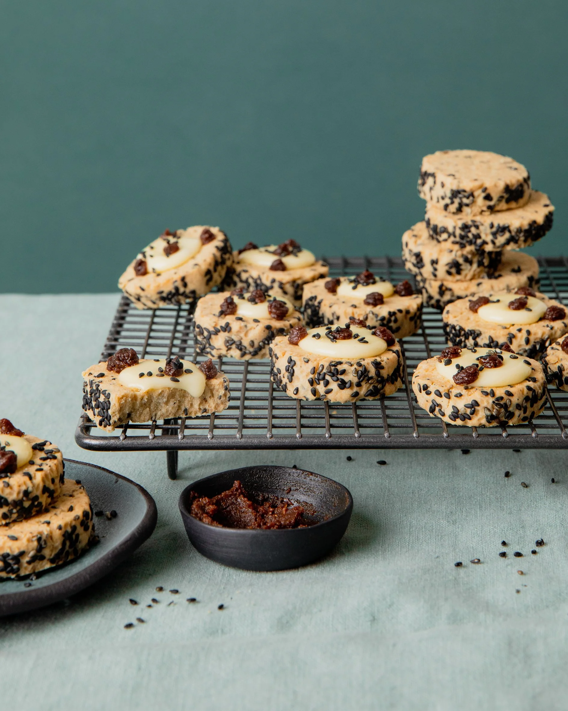 Elle à table 
Photographe : Virginie Garnier