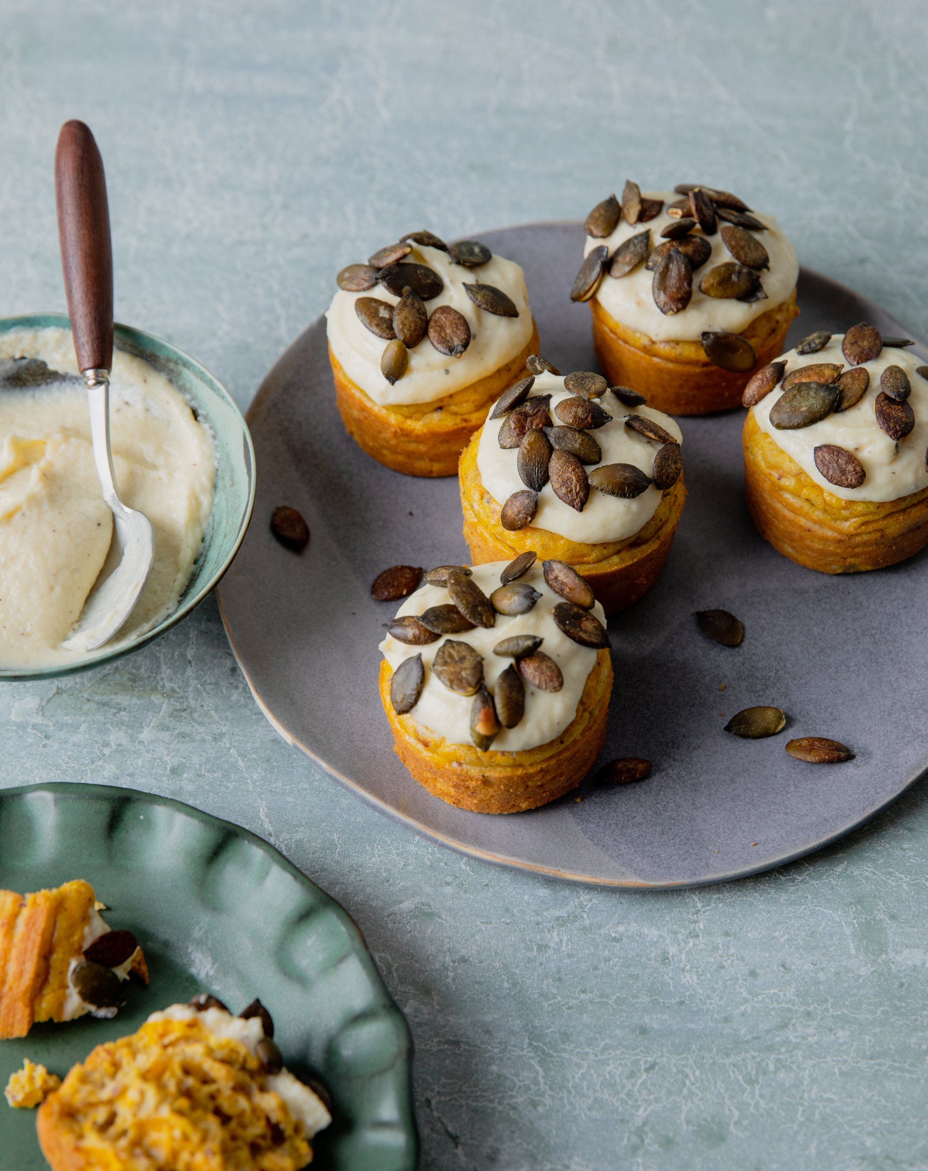 Elle à table 
Photographe : Virginie Garnier