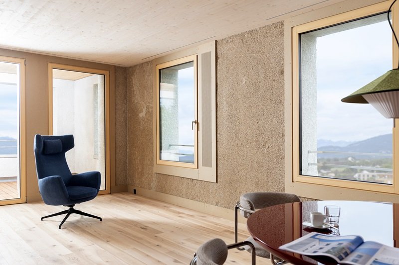 OPENLY grösstes Hanfhaus Europas-1450434_web.jpg