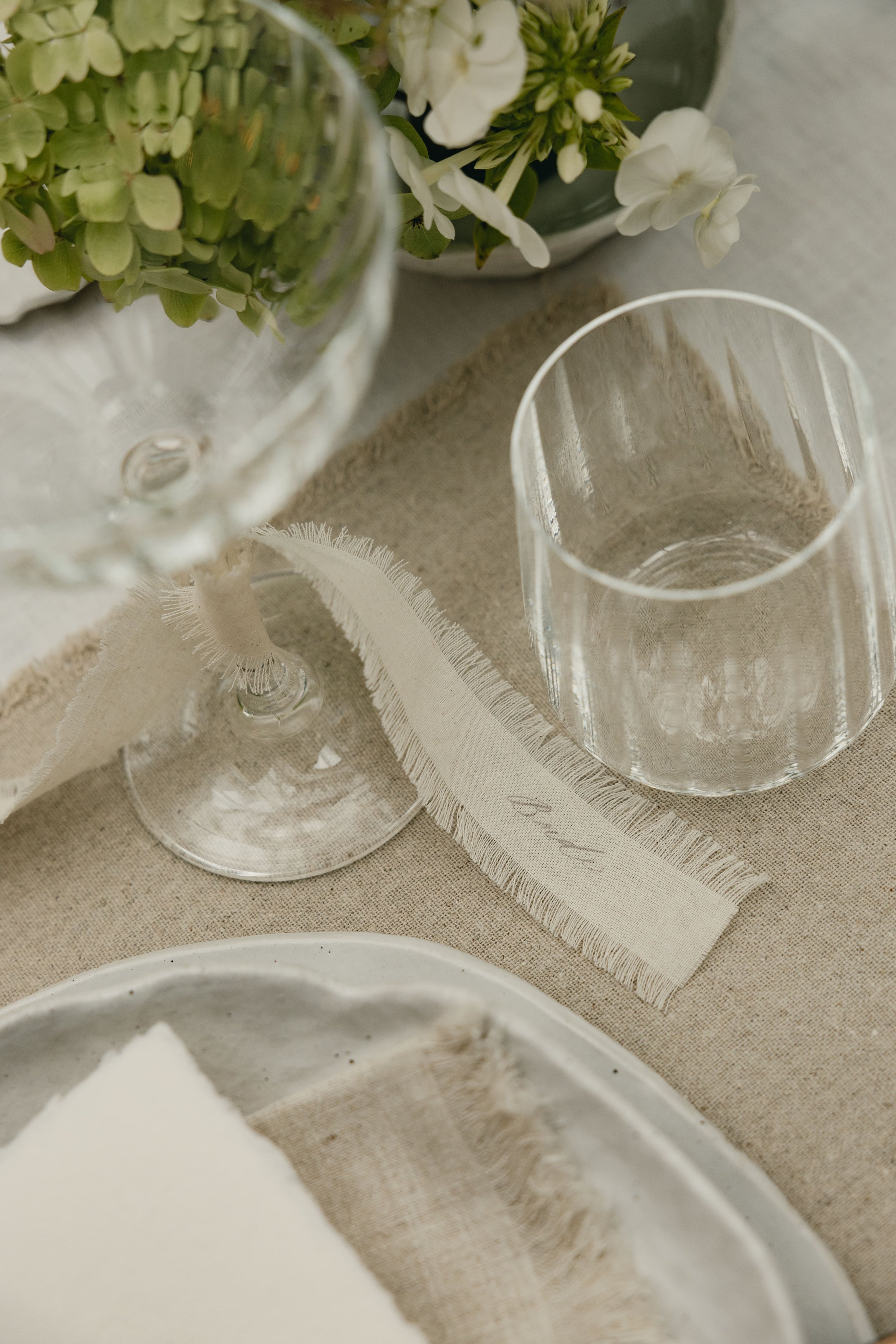 Modern Wedding Invitations in Soft Neutral Tones