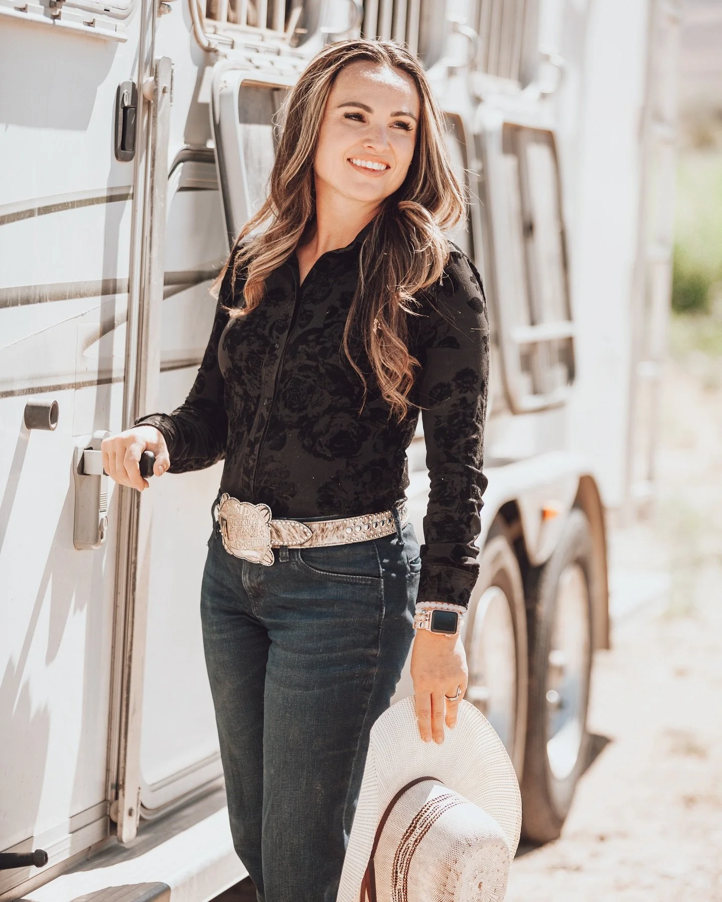 Wondering if a #BrandingSession is worth it? Here&rsquo;s why it&rsquo;s essential for your business! 📸✨ Branding photos are more than just images&mdash;they&rsquo;re a way to tell your story, showcase your values, and connect with clients on a pers