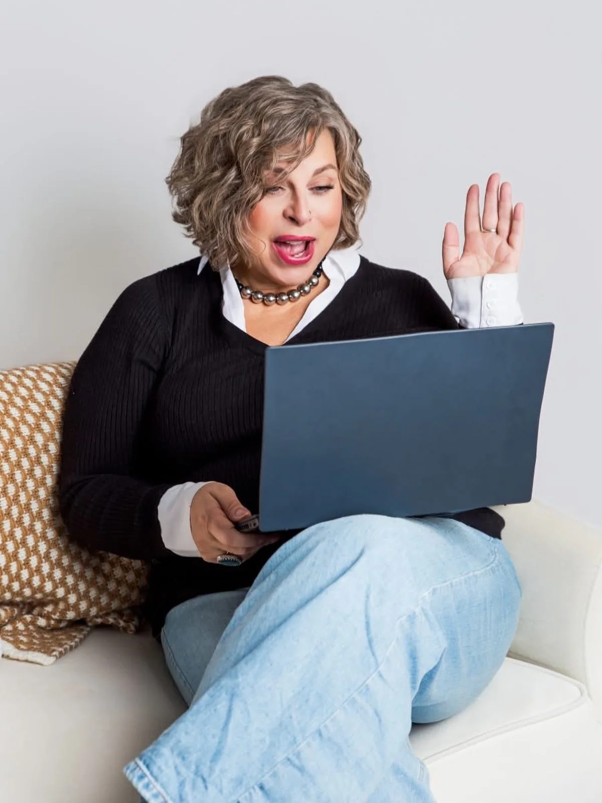 BRANDING PHOTOS: Elevate your professional business branding shoot by hiring a professional Makeup Artist, just like @ranchelle did with her business Ignite Your Success Coaching &amp; Consulting! 

You'll radiate with confidence, capture stunning ph