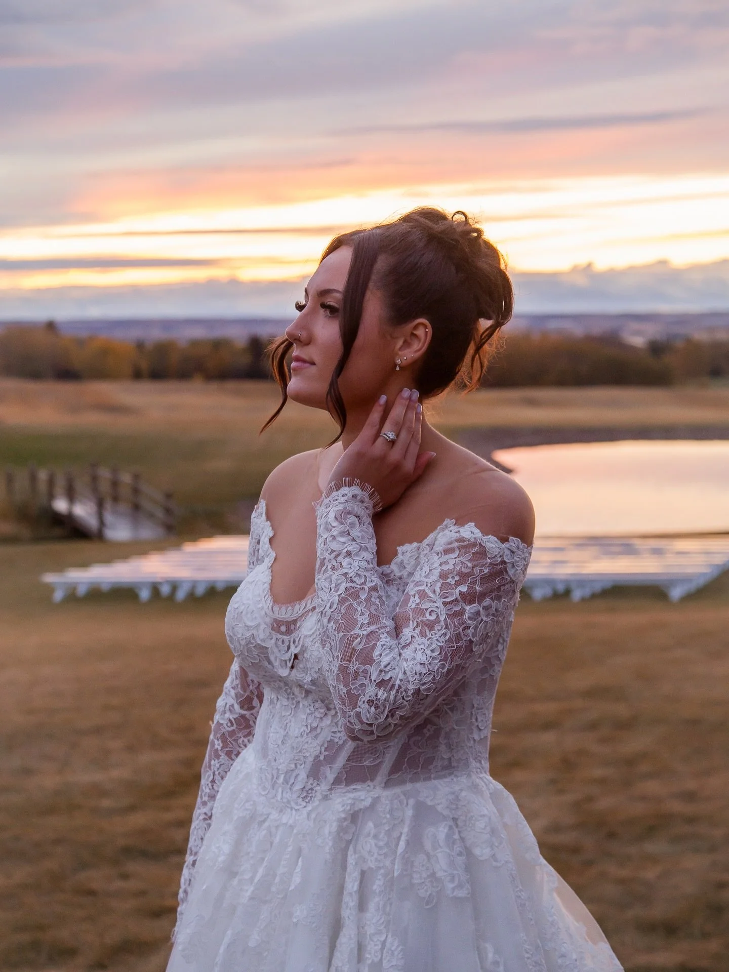 I want to share a special story about an amazing person I've had the pleasure of meeting on my artistic journey. 

Haley is someone I instantly connected with when we first met at my home studio in Sylvan Lake. I did her wedding makeup last October, 