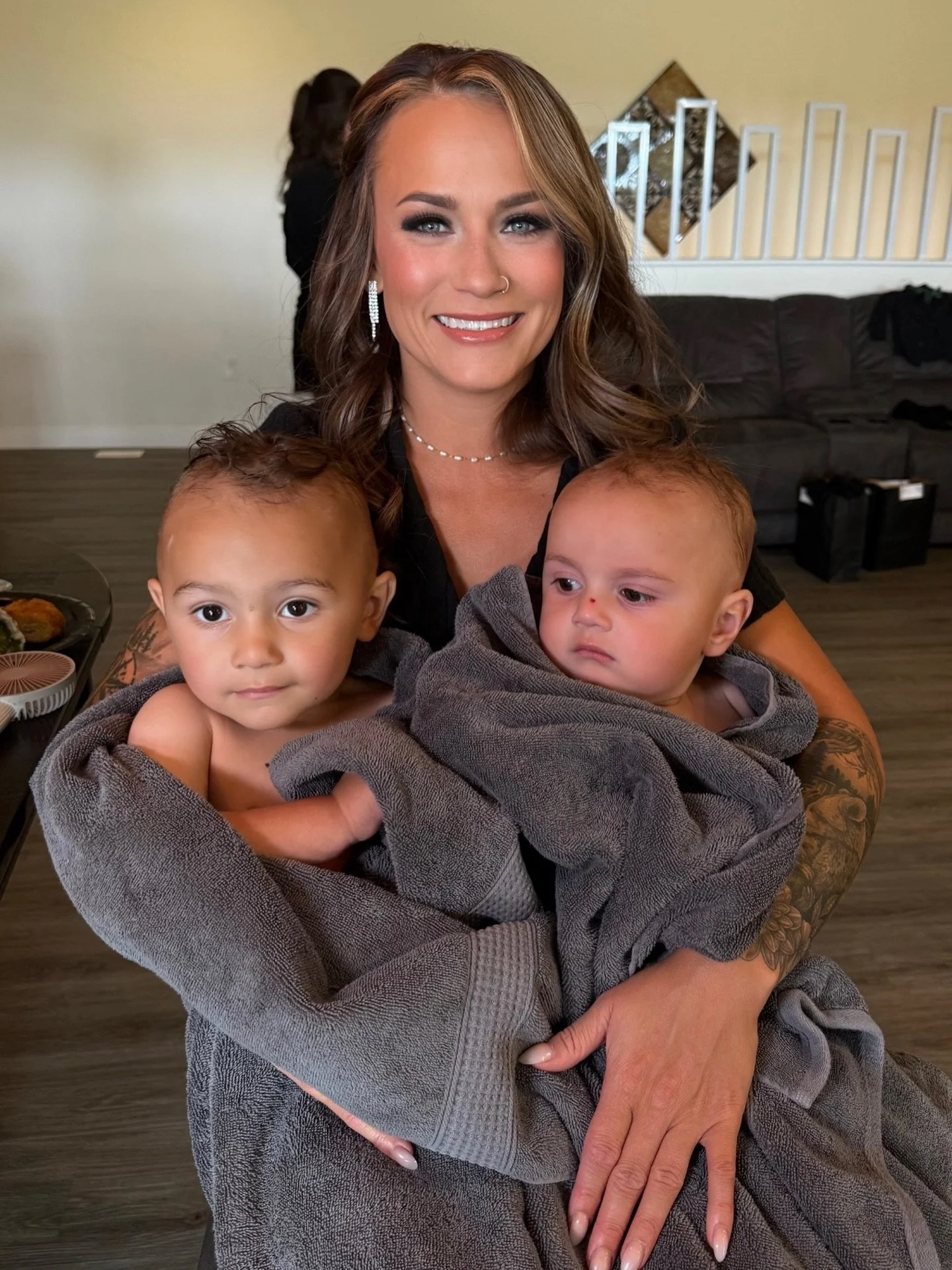 Moms &mdash; you don&rsquo;t need childcare to get your makeup done 🤍

I&rsquo;m often asked if it&rsquo;s okay to have little ones around during the makeup appointment -
and the answer will always be yes!! 

Children are not a burden &mdash; they a