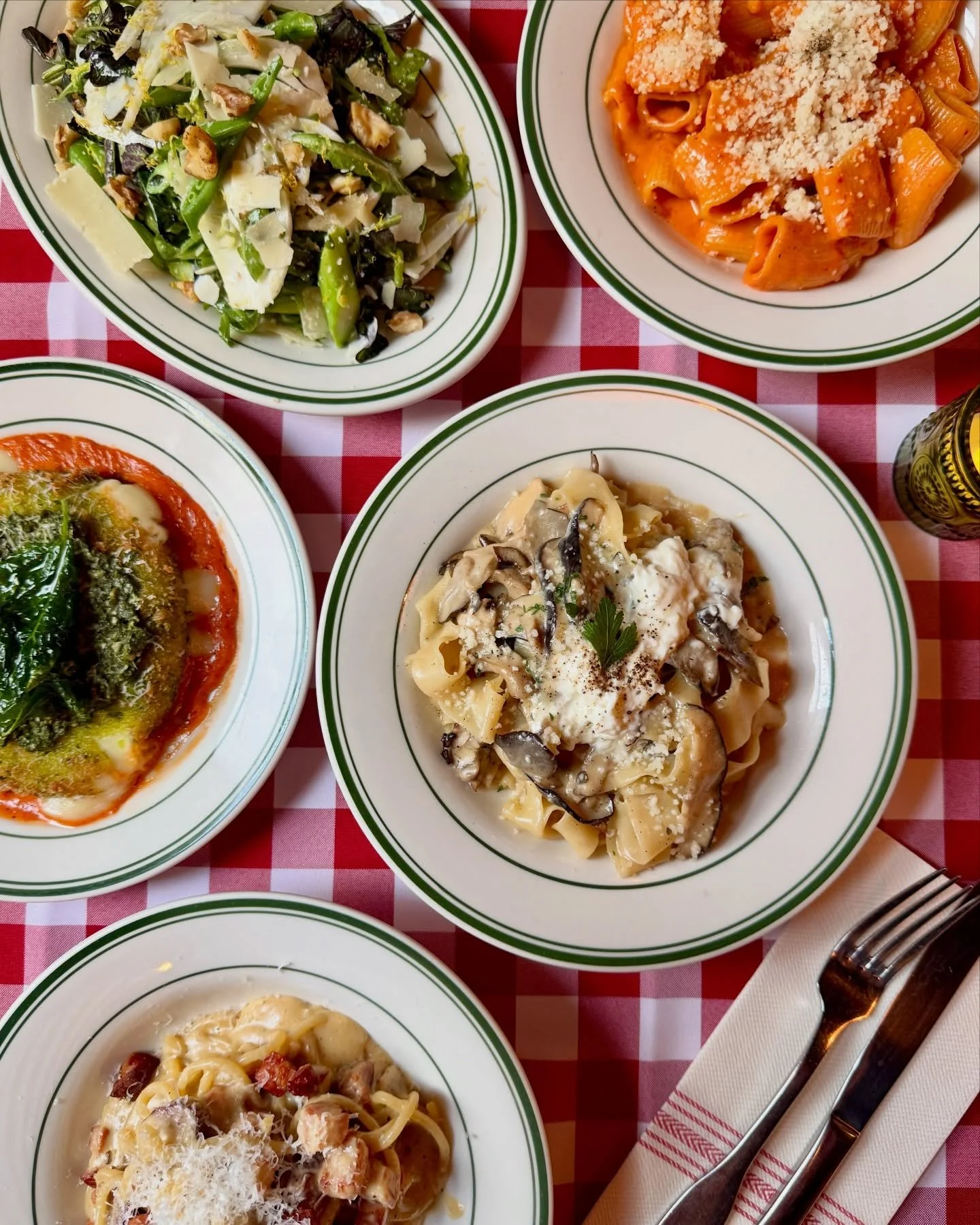 Our menu is getting a little spring shake up! 🌱
Starting tomorrow (3/25) we&rsquo;ve got a new seasonal salad, one hella cheesy app, new wines, returning classics and more just in time for longer days and warmer nights. 

PLUS we&rsquo;re now on UBE