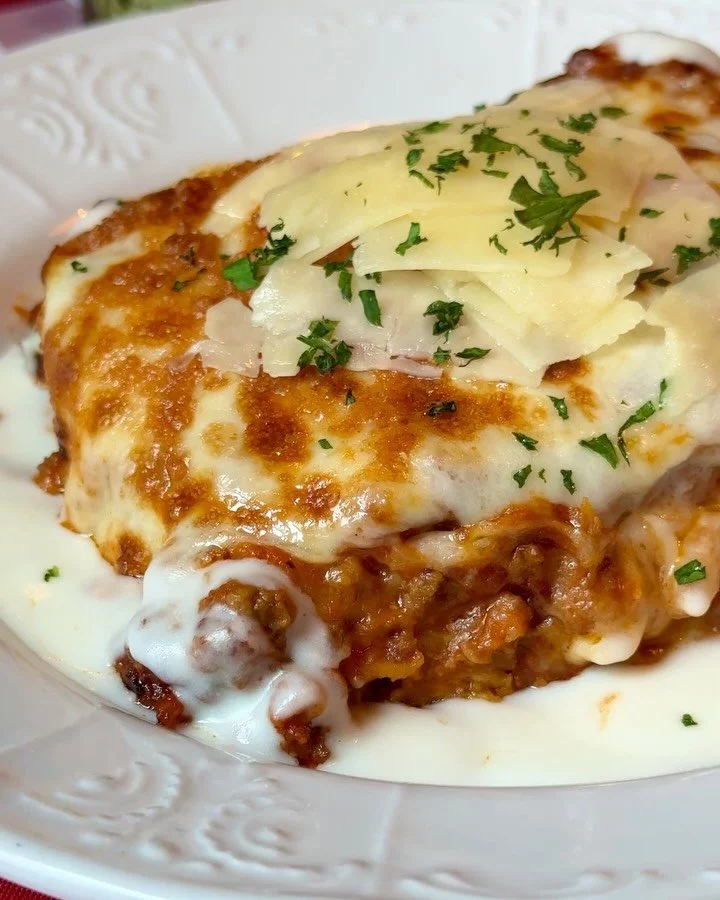 New specials in 3, 2, 1! 🕺 This week! ⬇️

🍝CLASSIC LASAGNA: beef-pork bolognese layered with house-made lasagna sheets and all the cheeses resting in a bed of b&eacute;chamel

💗BURRATA: roasted kabocha squash, balsamic radicchio, honey agrodolce &