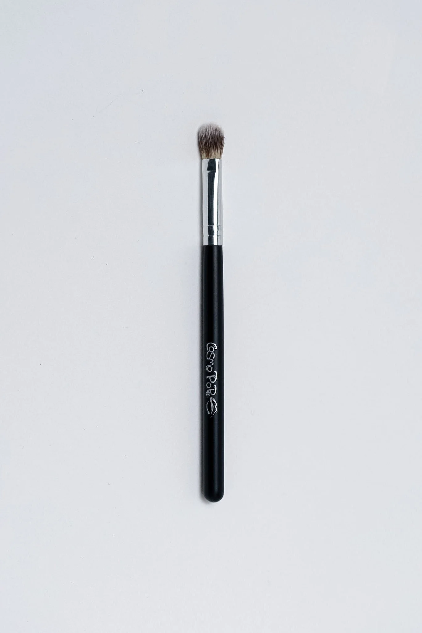 Syntho Deluxe Crease Brush (Black & White Tip)