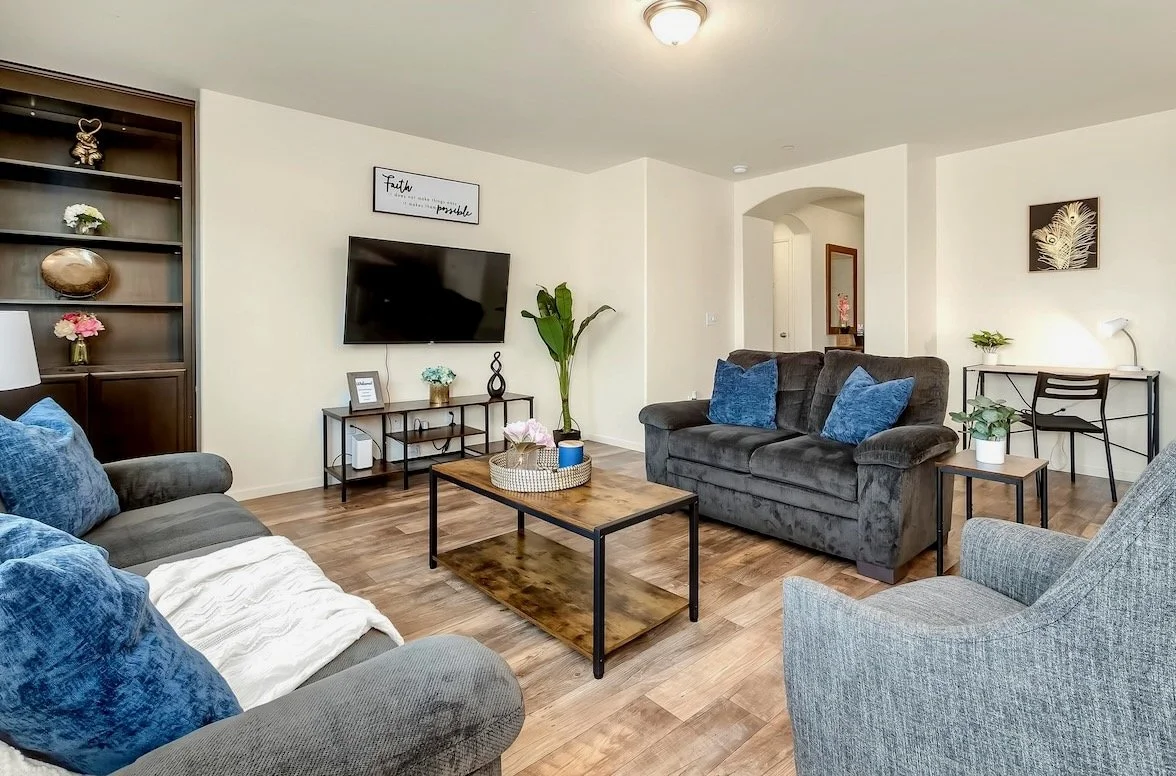 @ Living Visilia.jpeg