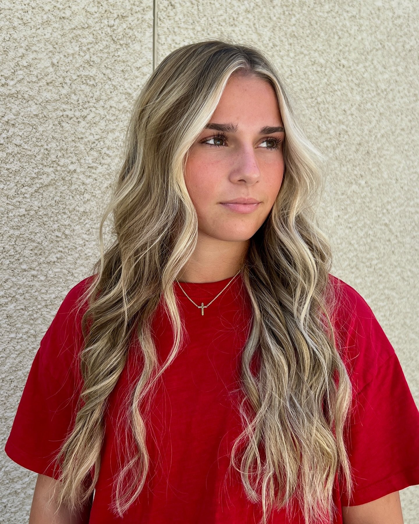 Tailored just for her! This custom blonde placement enhances her natural flow and adds brightness exactly where it counts. Booking now for summer transformations&mdash;let&rsquo;s create your signature blonde! 🐚

Service: 
&bull;Custom Full Highligh