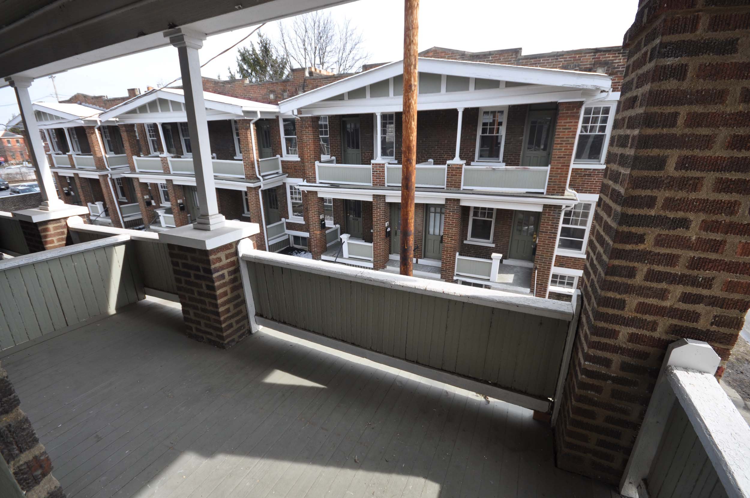 Dimora Short North Apartments | Balcony