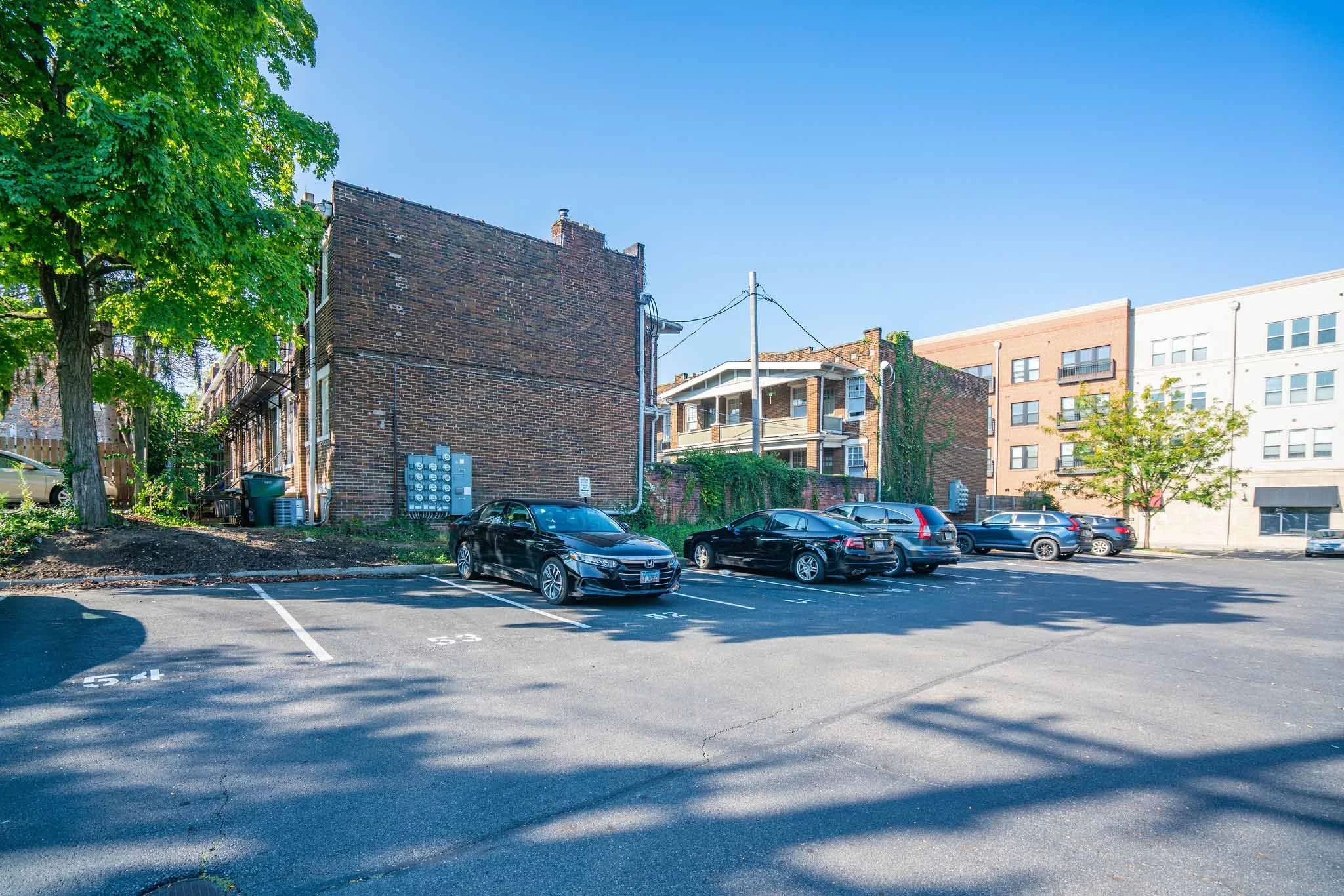 Dimora Short North Apartments | Off-Street Parking